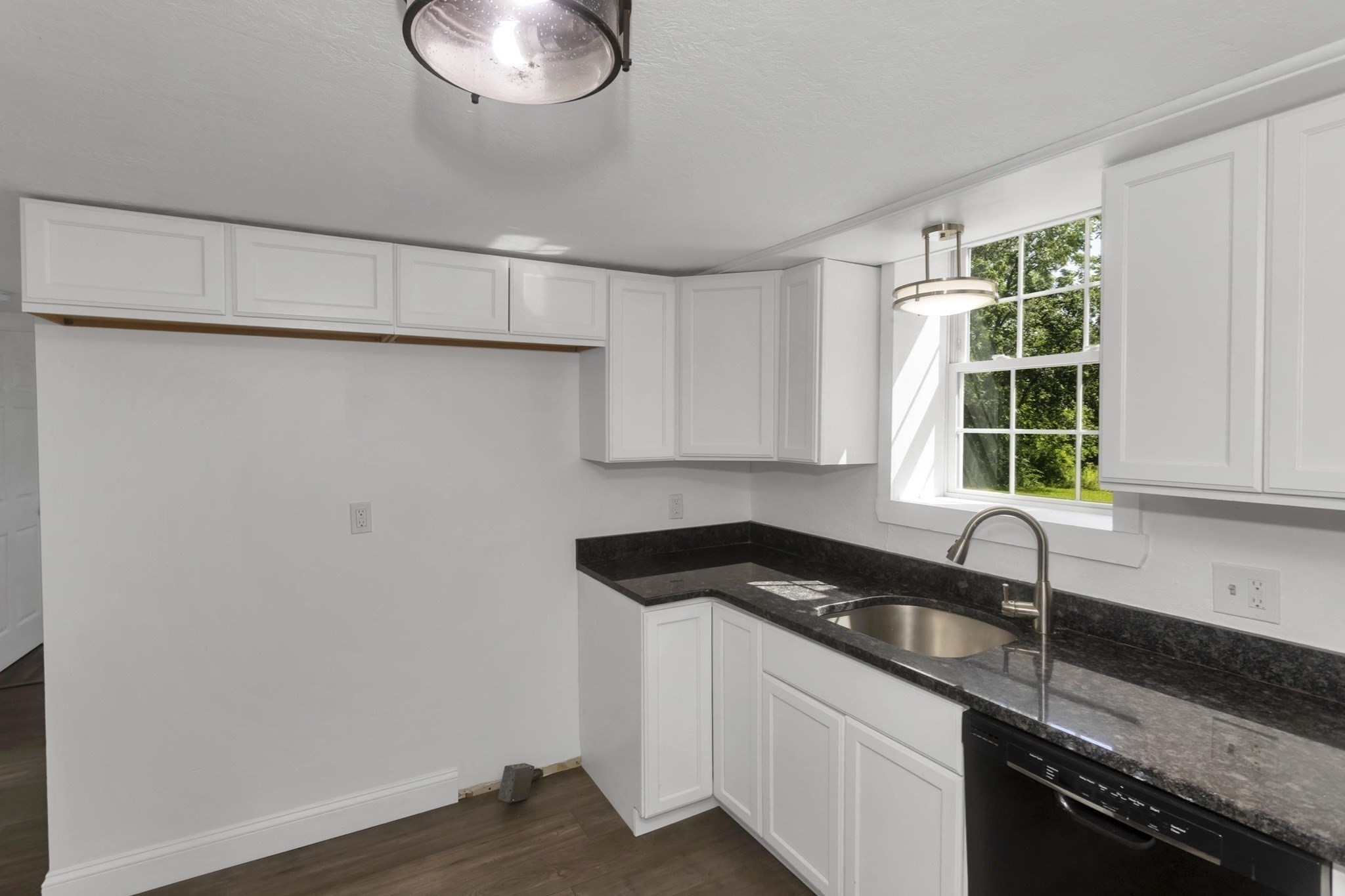 17 Congamond Rd Property Photo 23