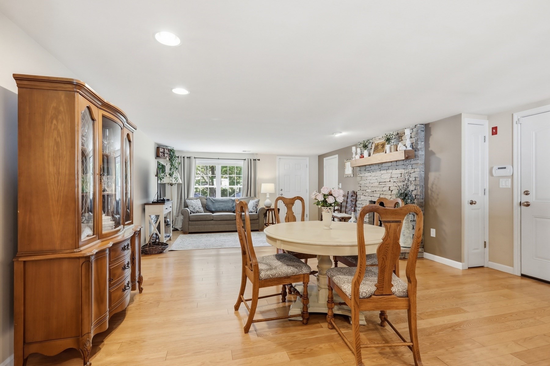 33 Westwind Rd. Property Photo 8
