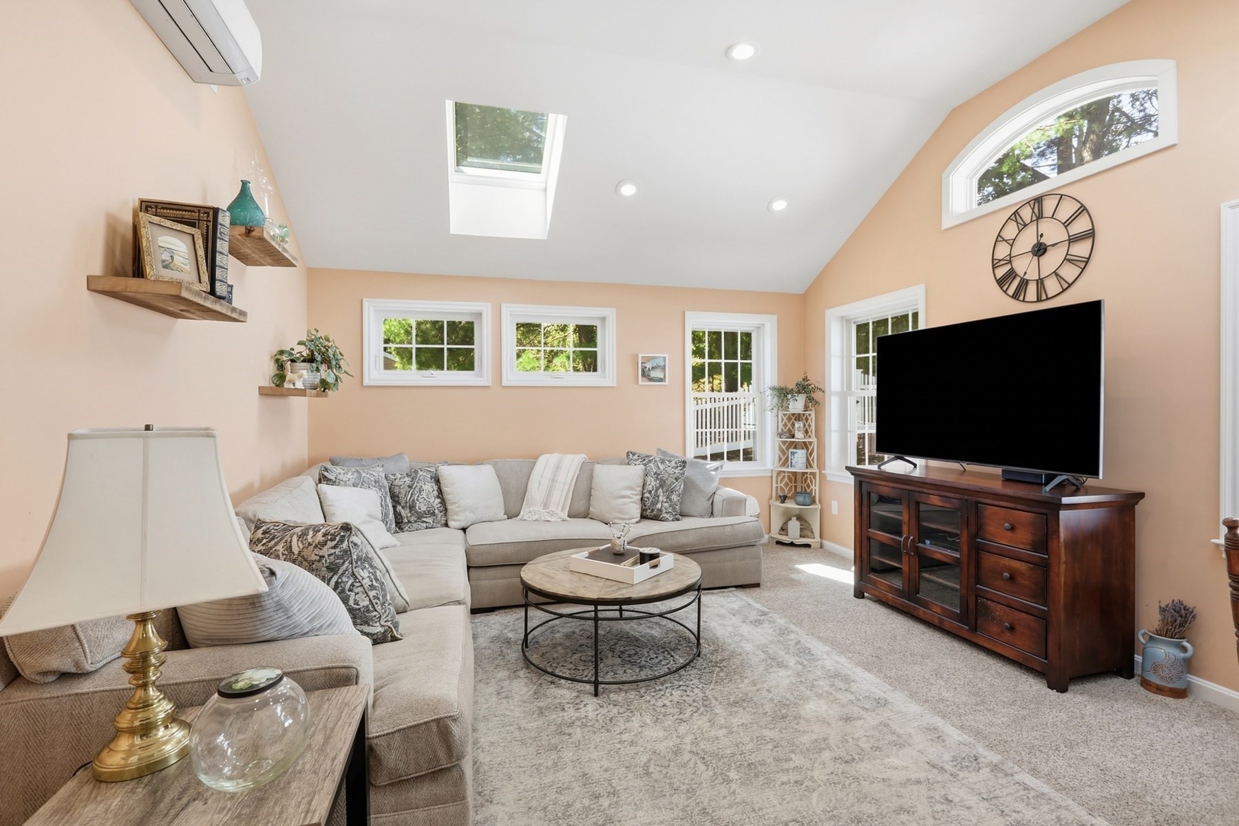 33 Westwind Rd. Property Photo 12
