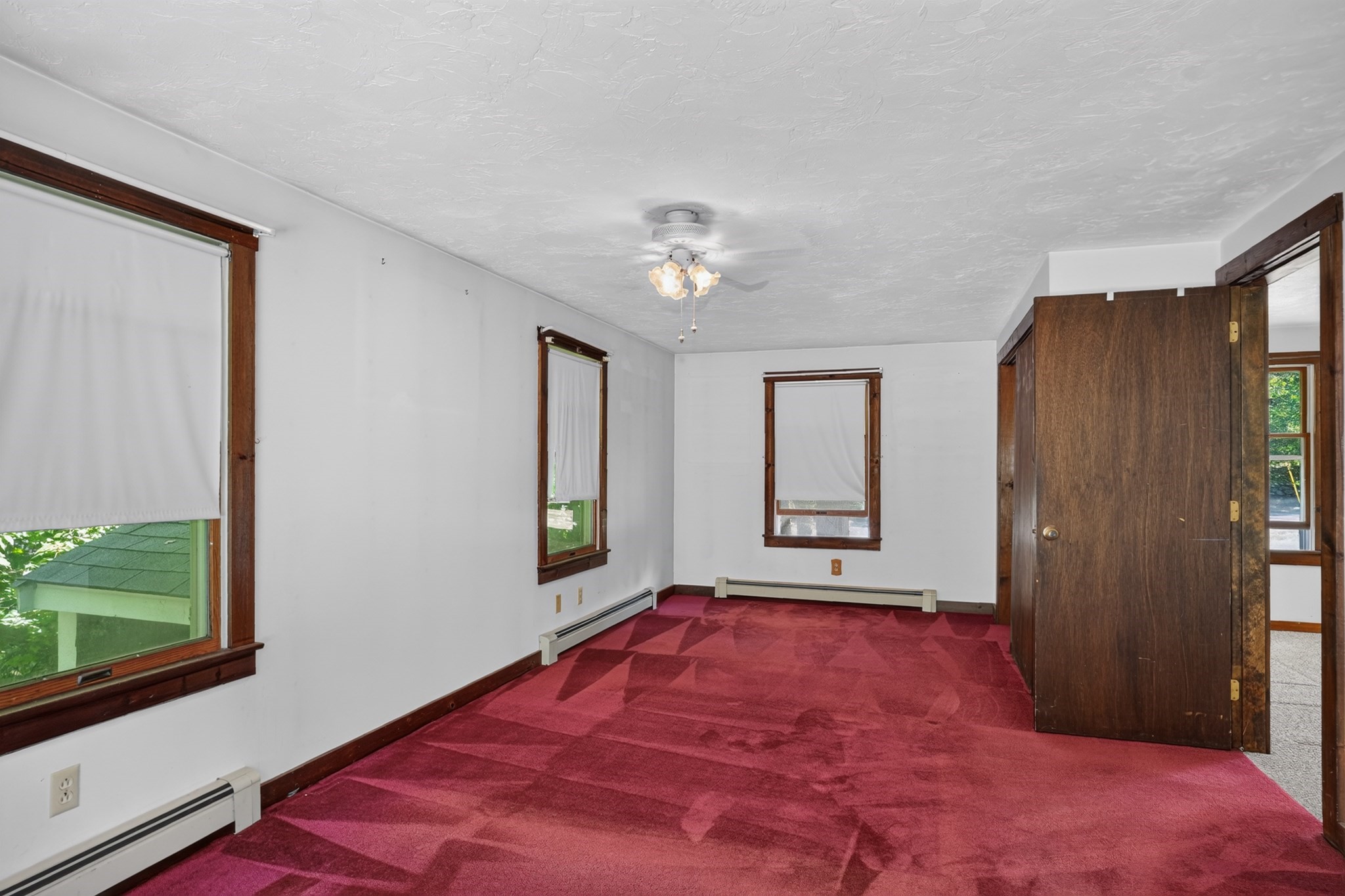 68 School St Property Photo 11