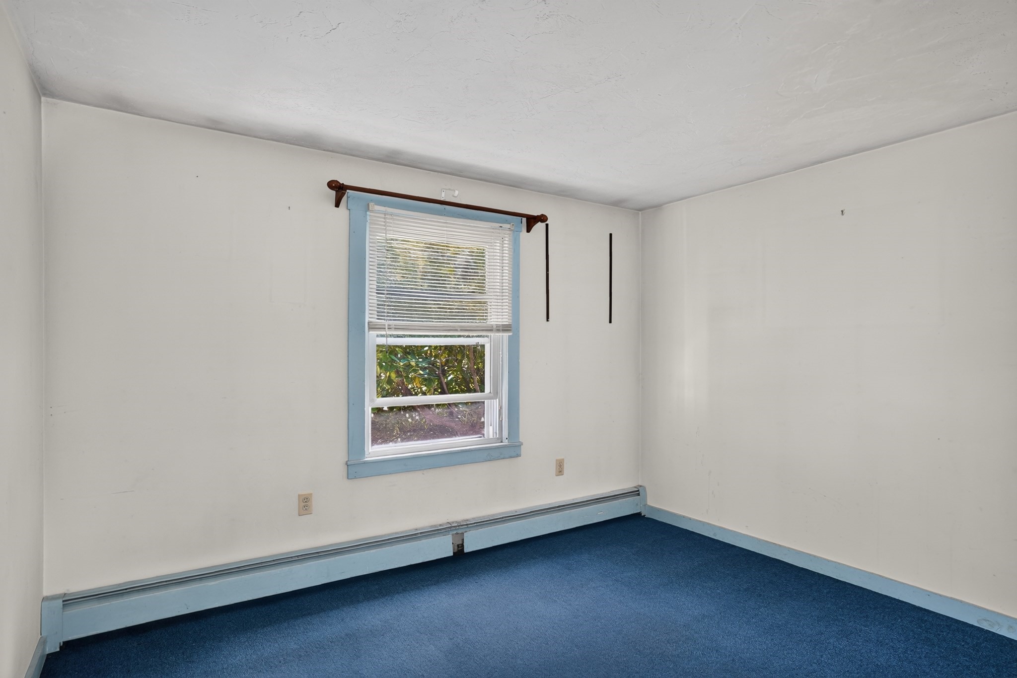 68 School St Property Photo 14