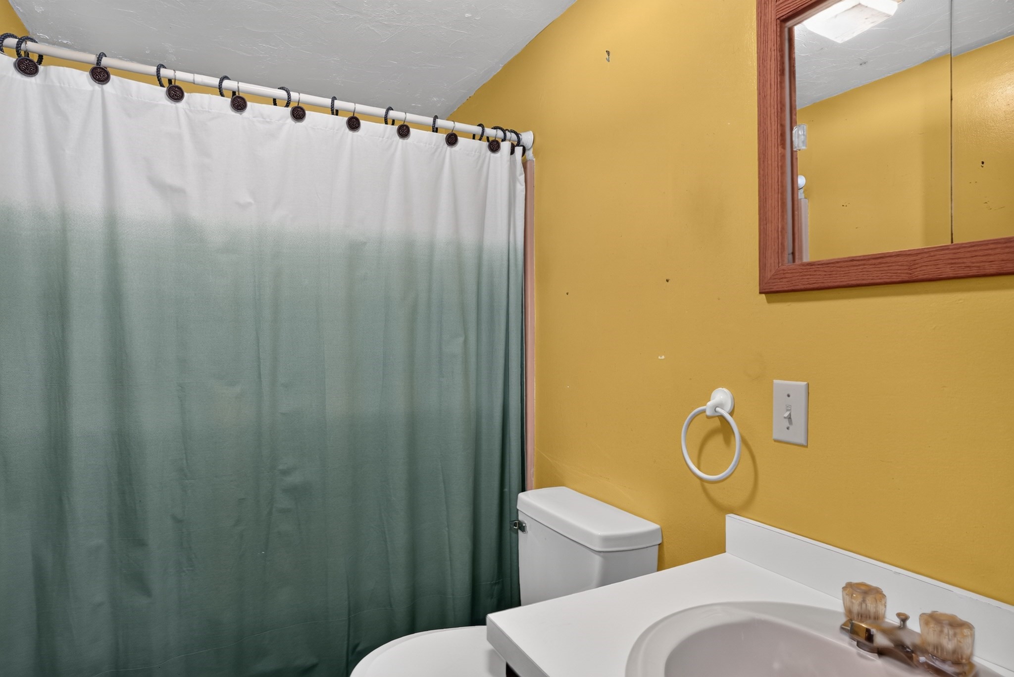 68 School St Property Photo 16