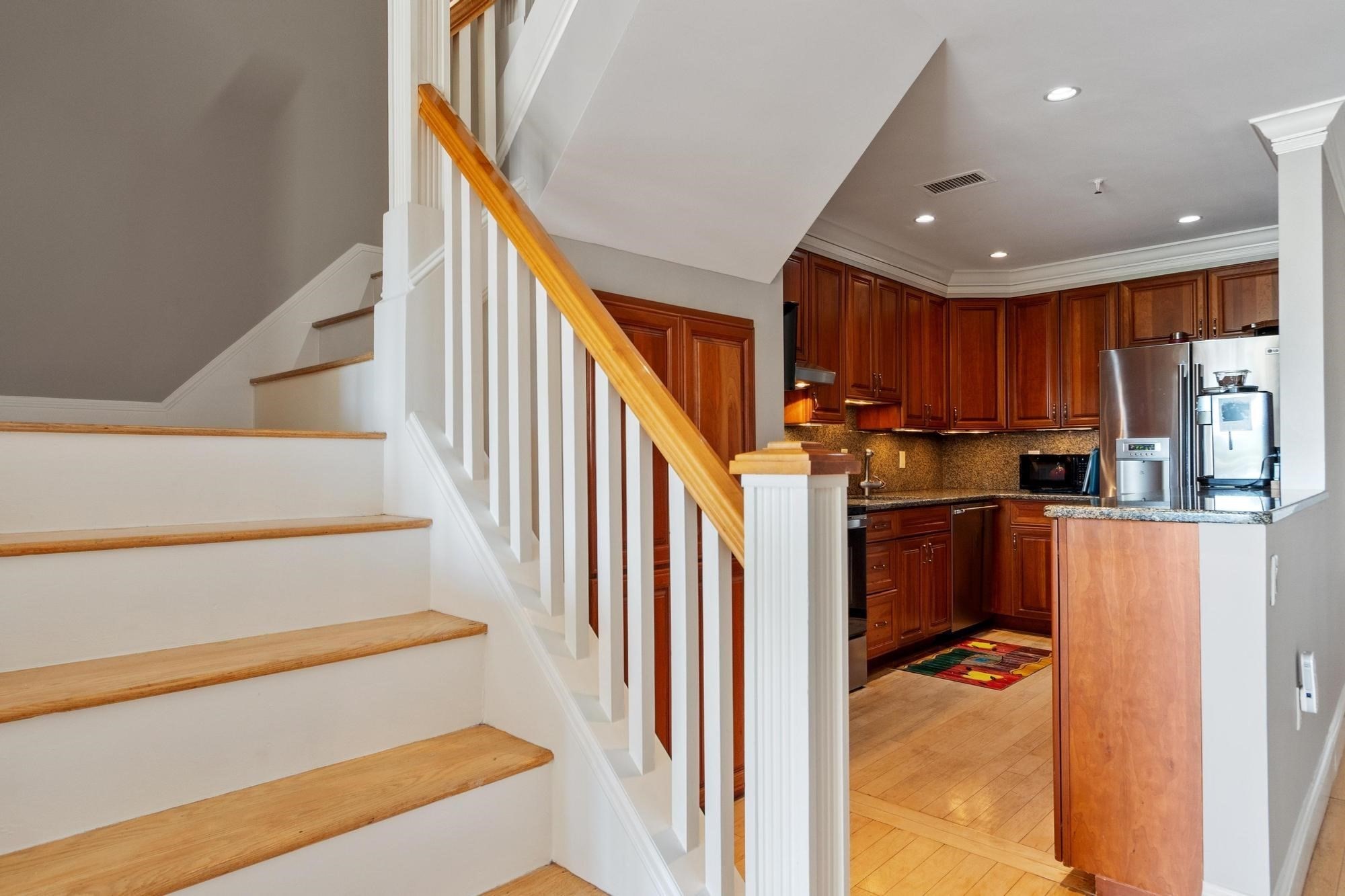 199 Coolidge Ave # 312 Property Photo 16