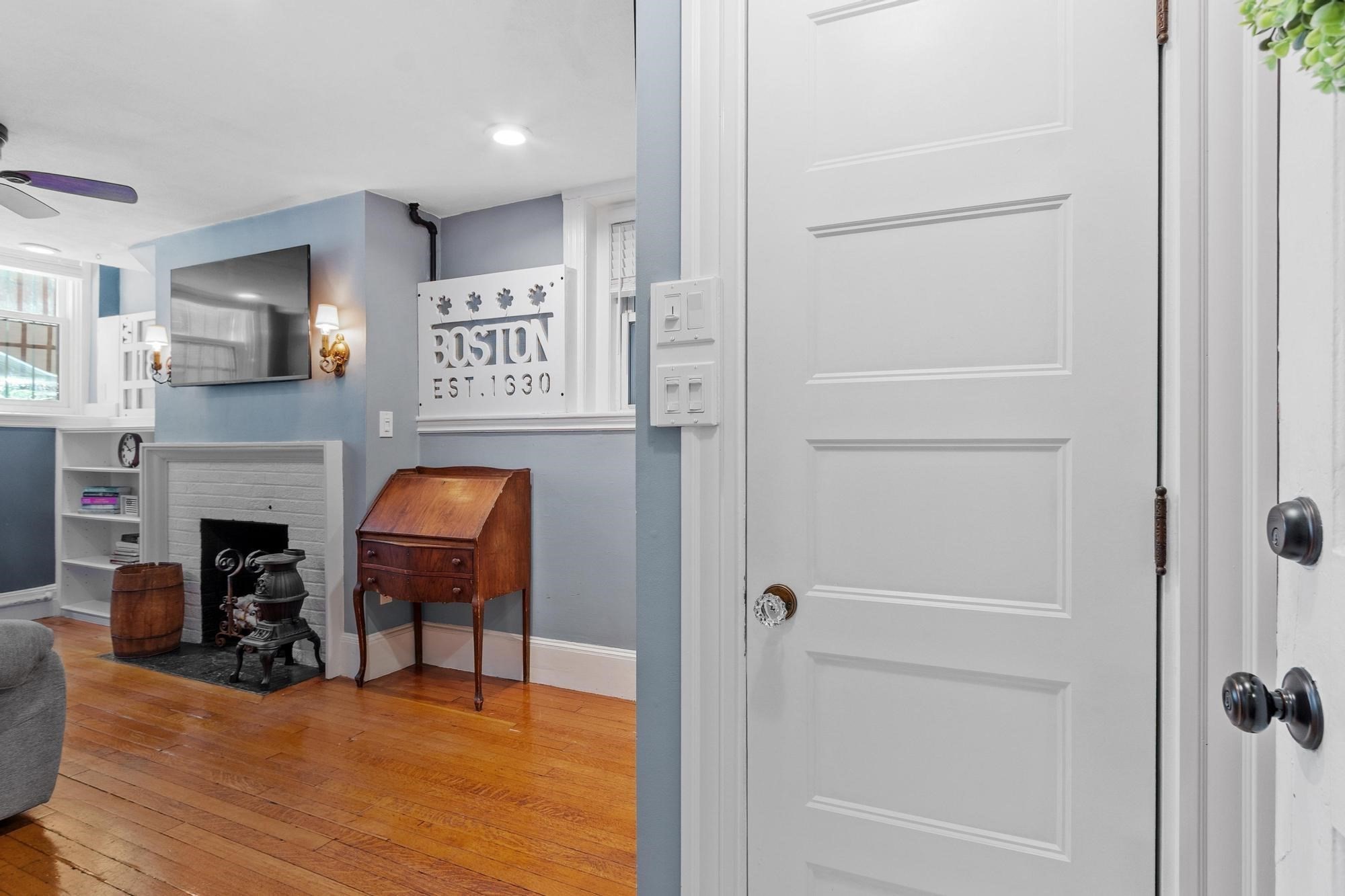 51 Revere St # 1 Property Photo 4