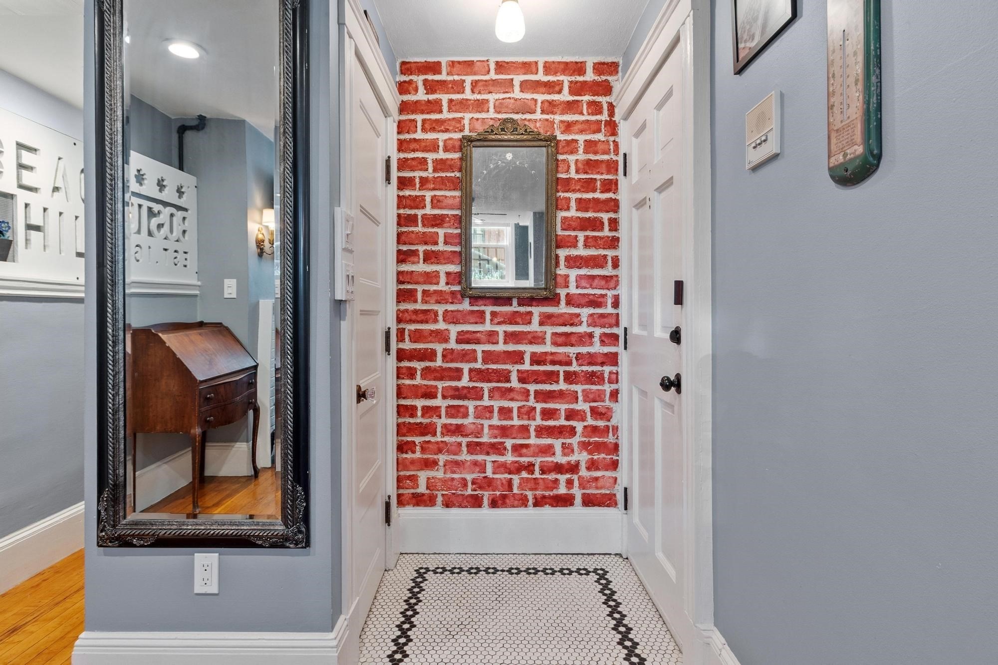 51 Revere St # 1 Property Photo 5