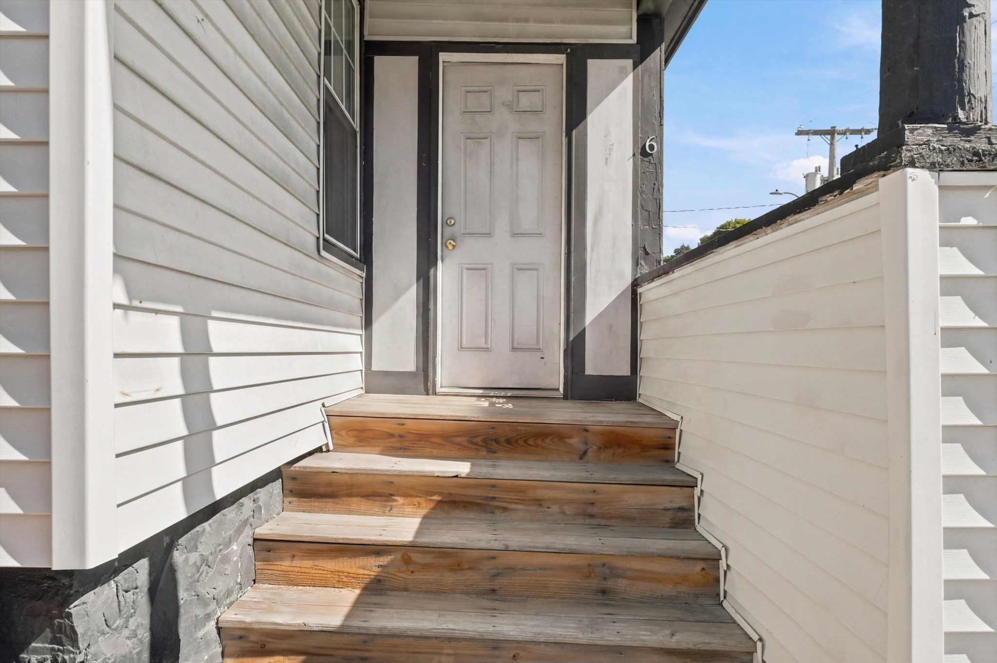 6 Cliff Street Property Photo 2