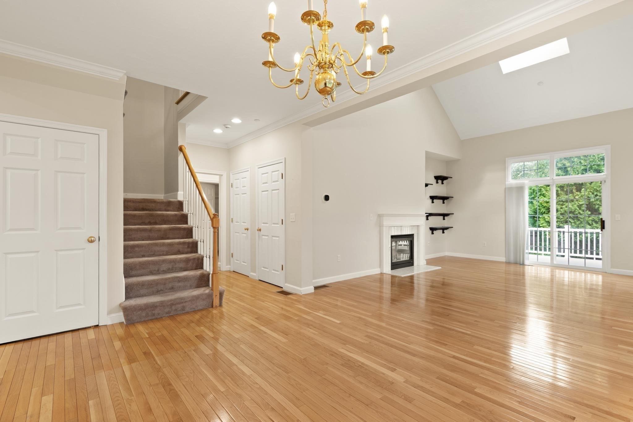 9 Kingson Ln # 6 Property Photo 10