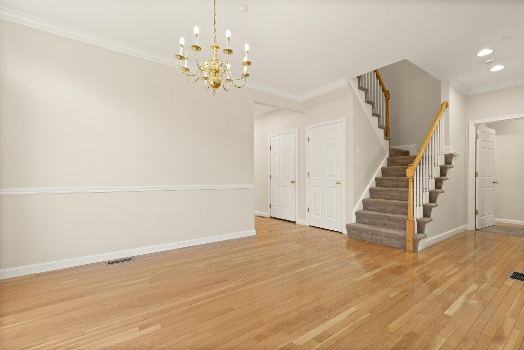 9 Kingson Ln # 6 Property Photo 11