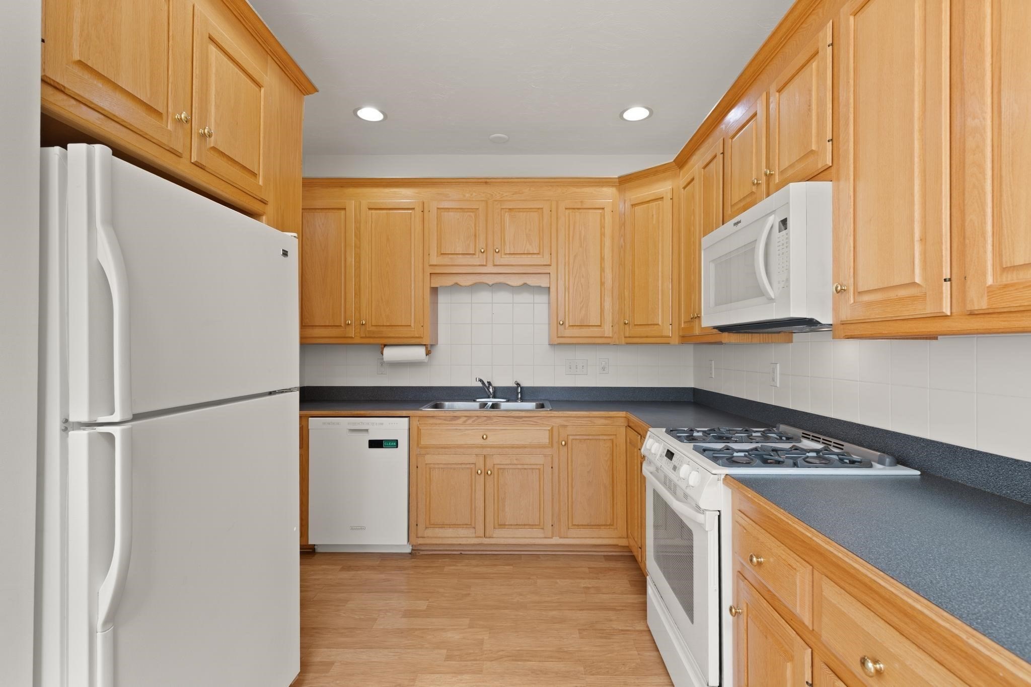 9 Kingson Ln # 6 Property Photo 21