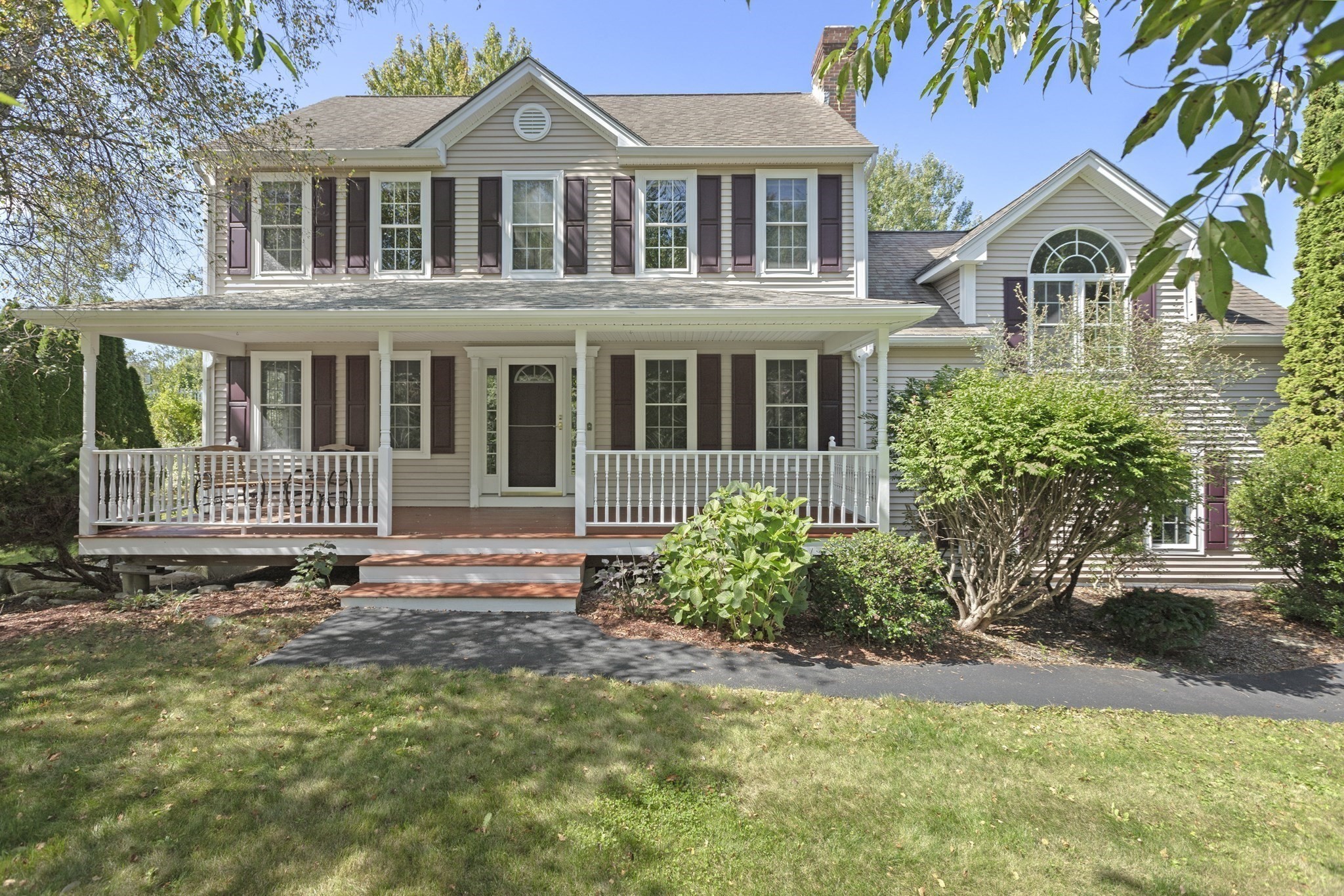 3 Brunelle Dr Property Photo 1