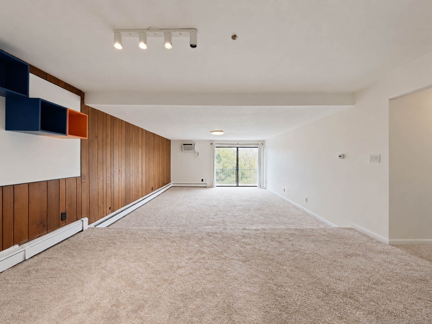 27 Alpine St # 8 Property Photo 3