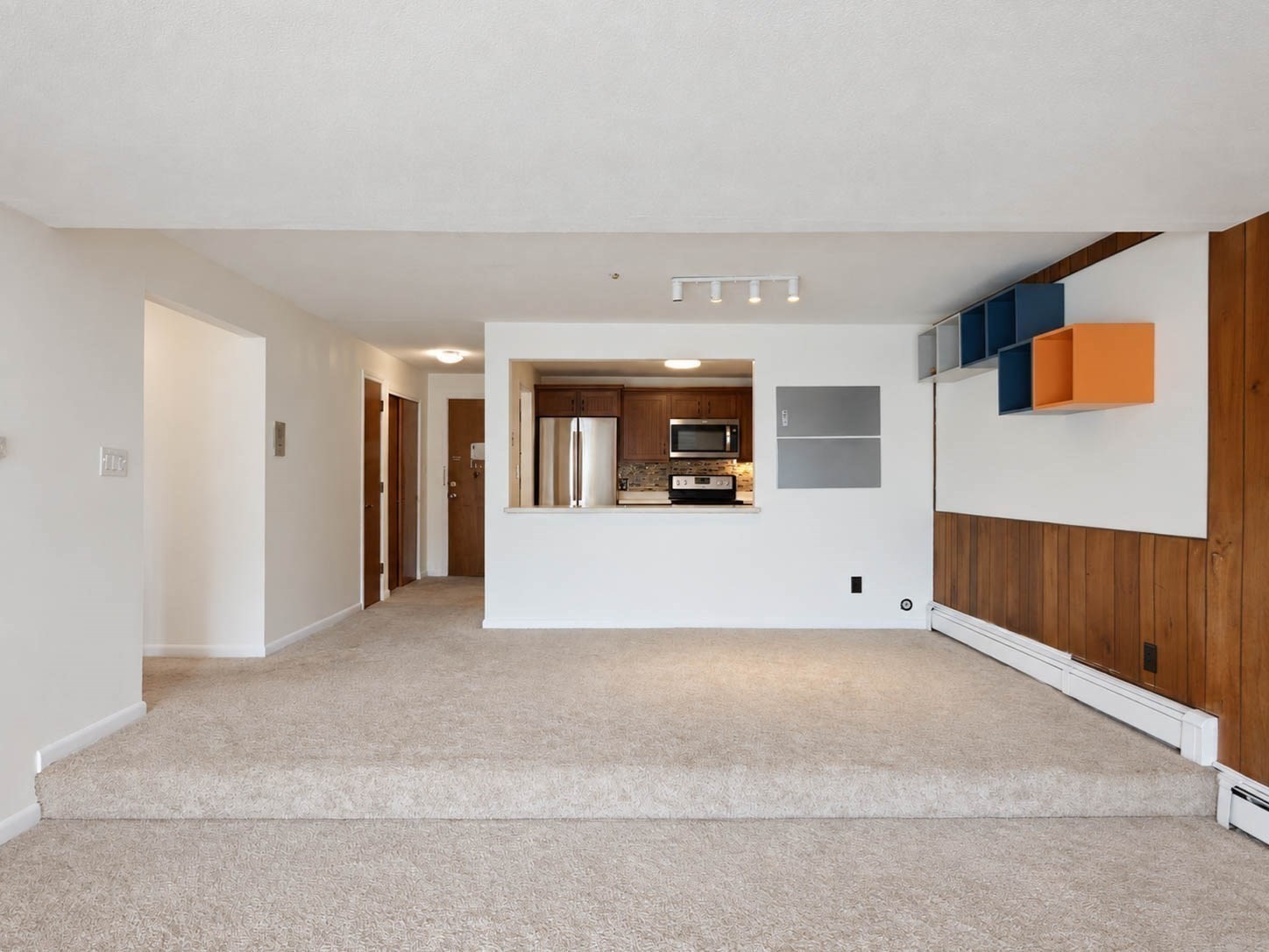 27 Alpine St # 8 Property Photo 6