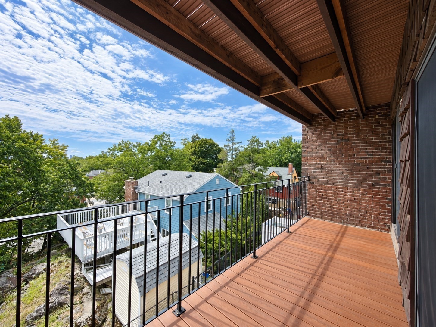 27 Alpine St # 8 Property Photo 14