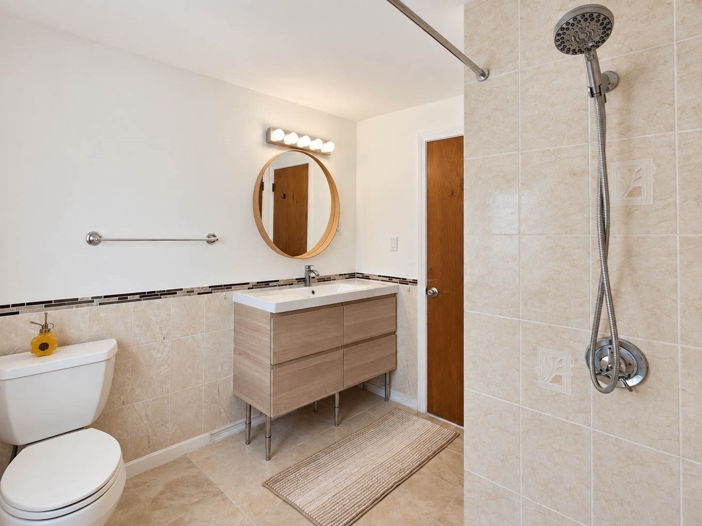 27 Alpine St # 8 Property Photo 16