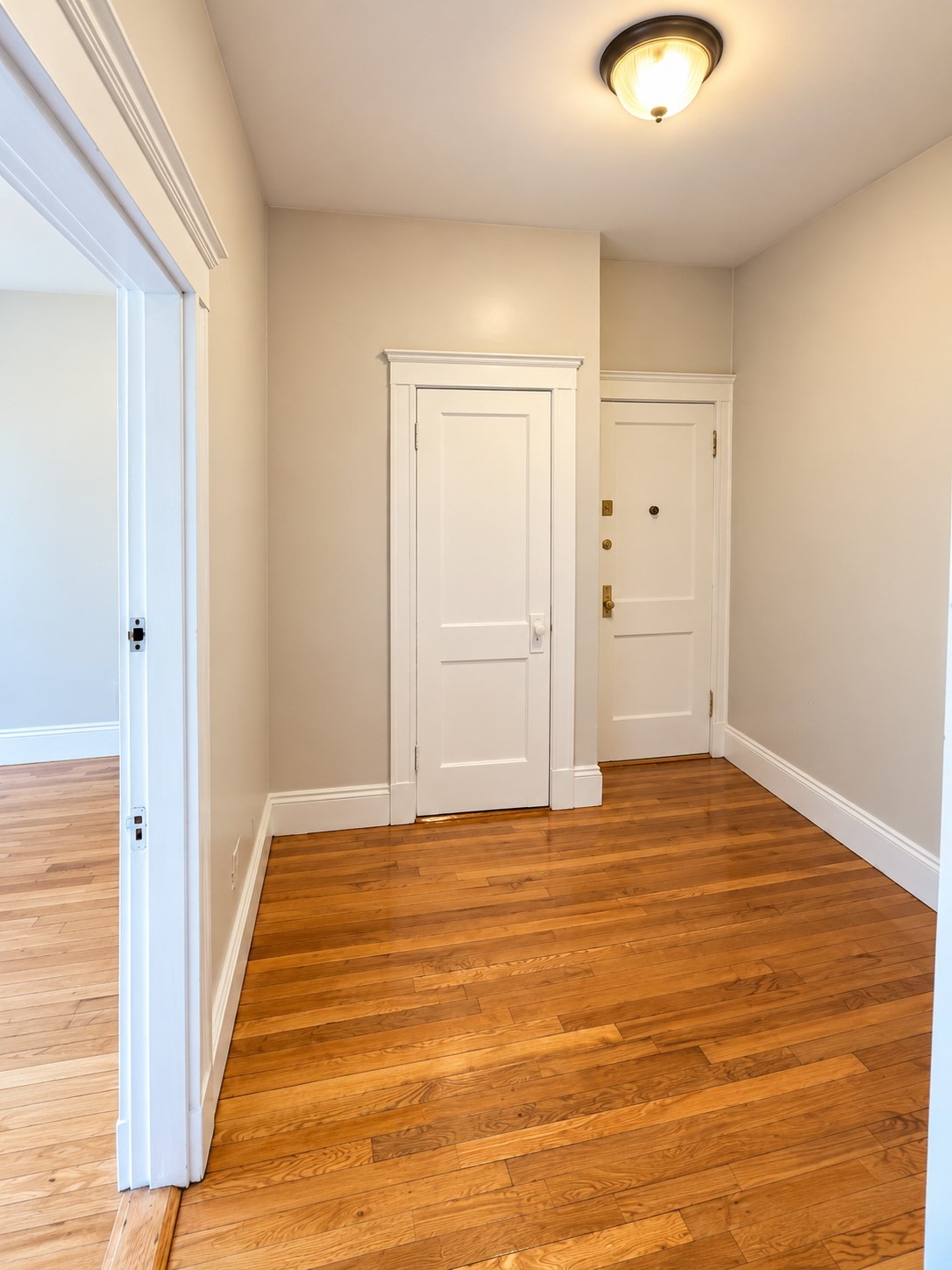 1560 Commonwealth Ave # 4 Property Photo 4
