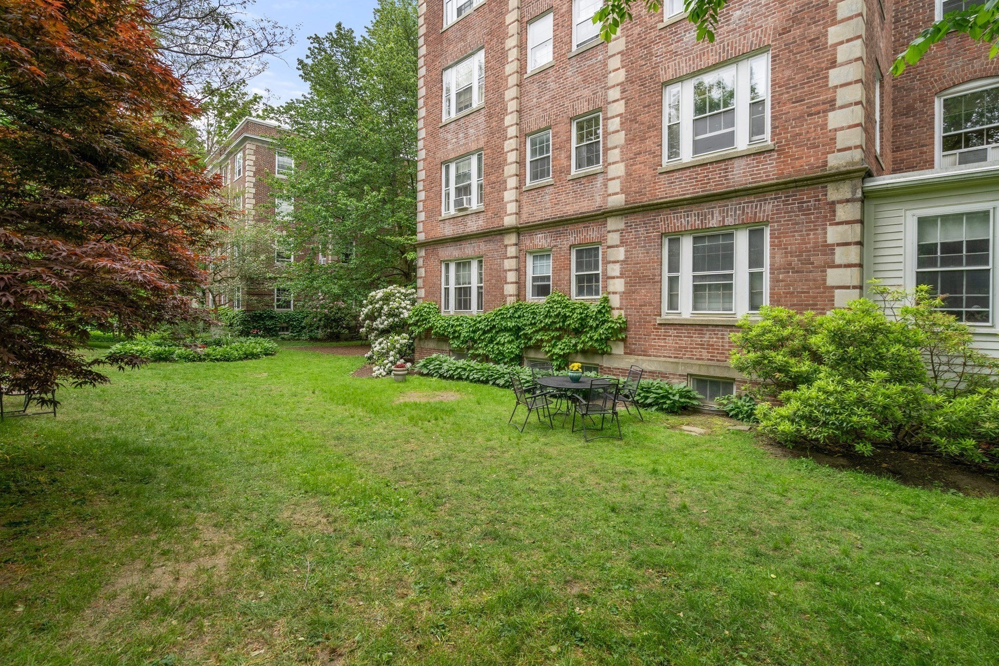 43 Linnaean # 2a Property Photo 38