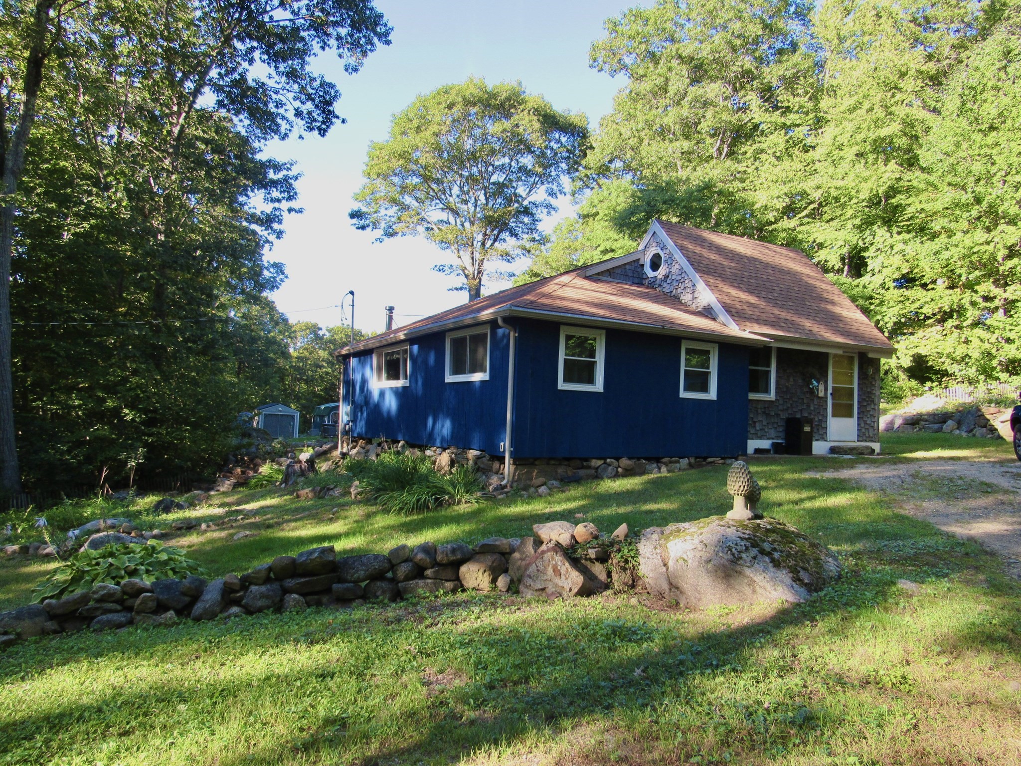 49 Mount Hitchcock Rd Property Photo 3