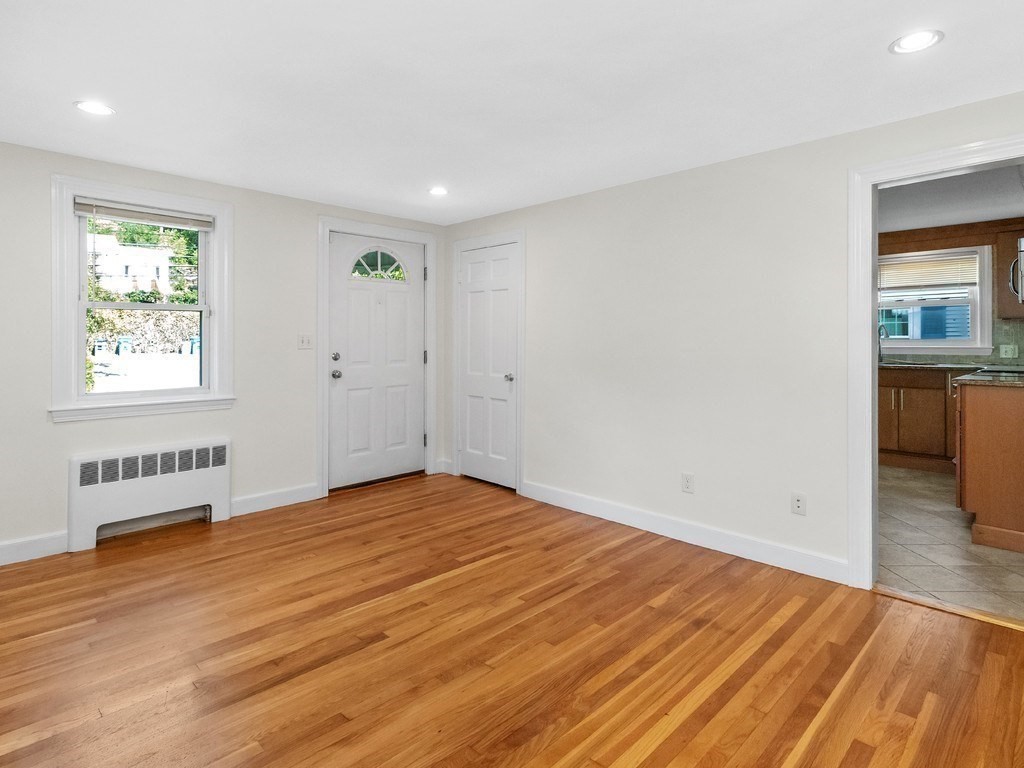194 Weston Street Property Photo 11