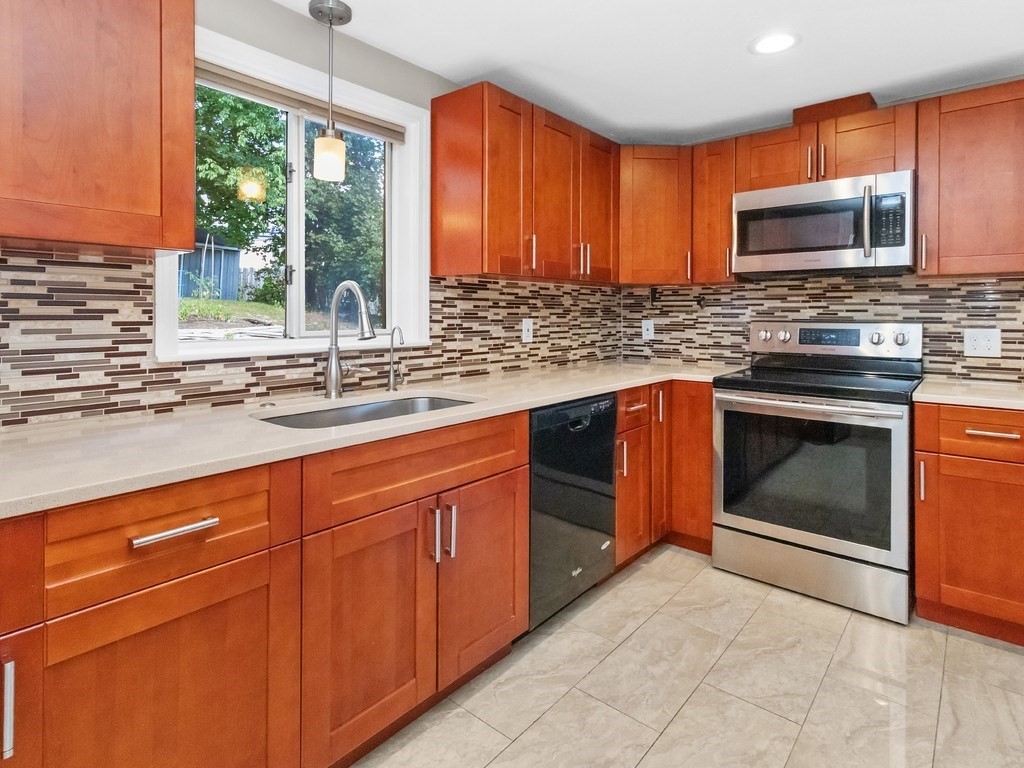 81 Wetherbee Road Property Photo 3