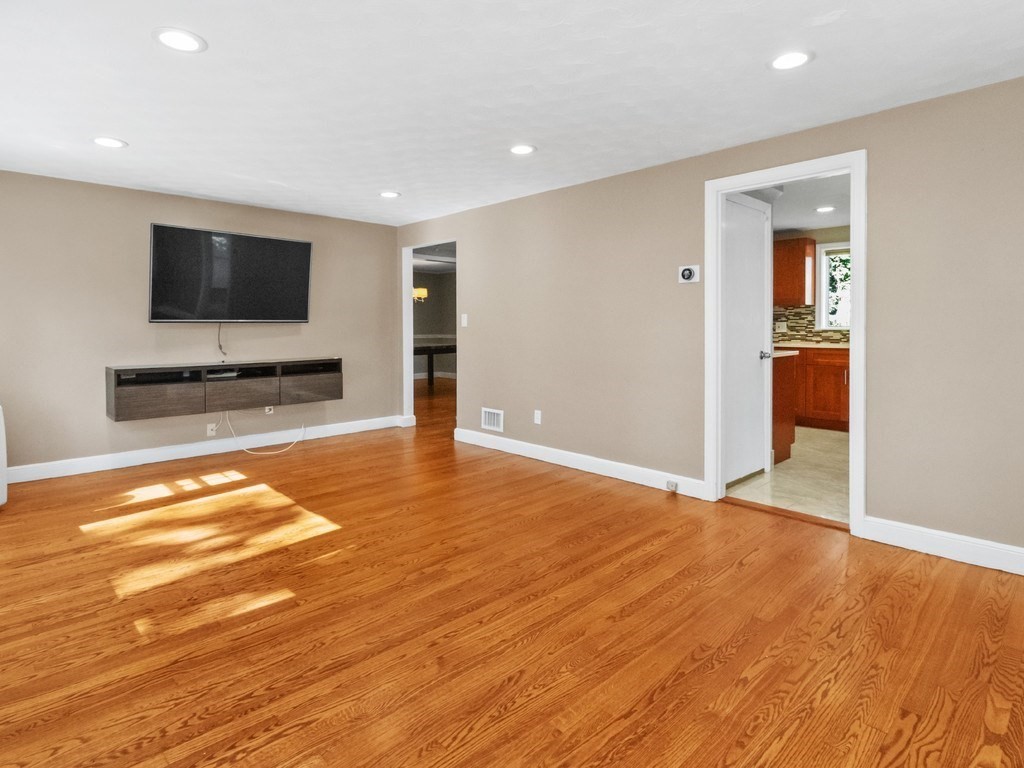 81 Wetherbee Road Property Photo 11