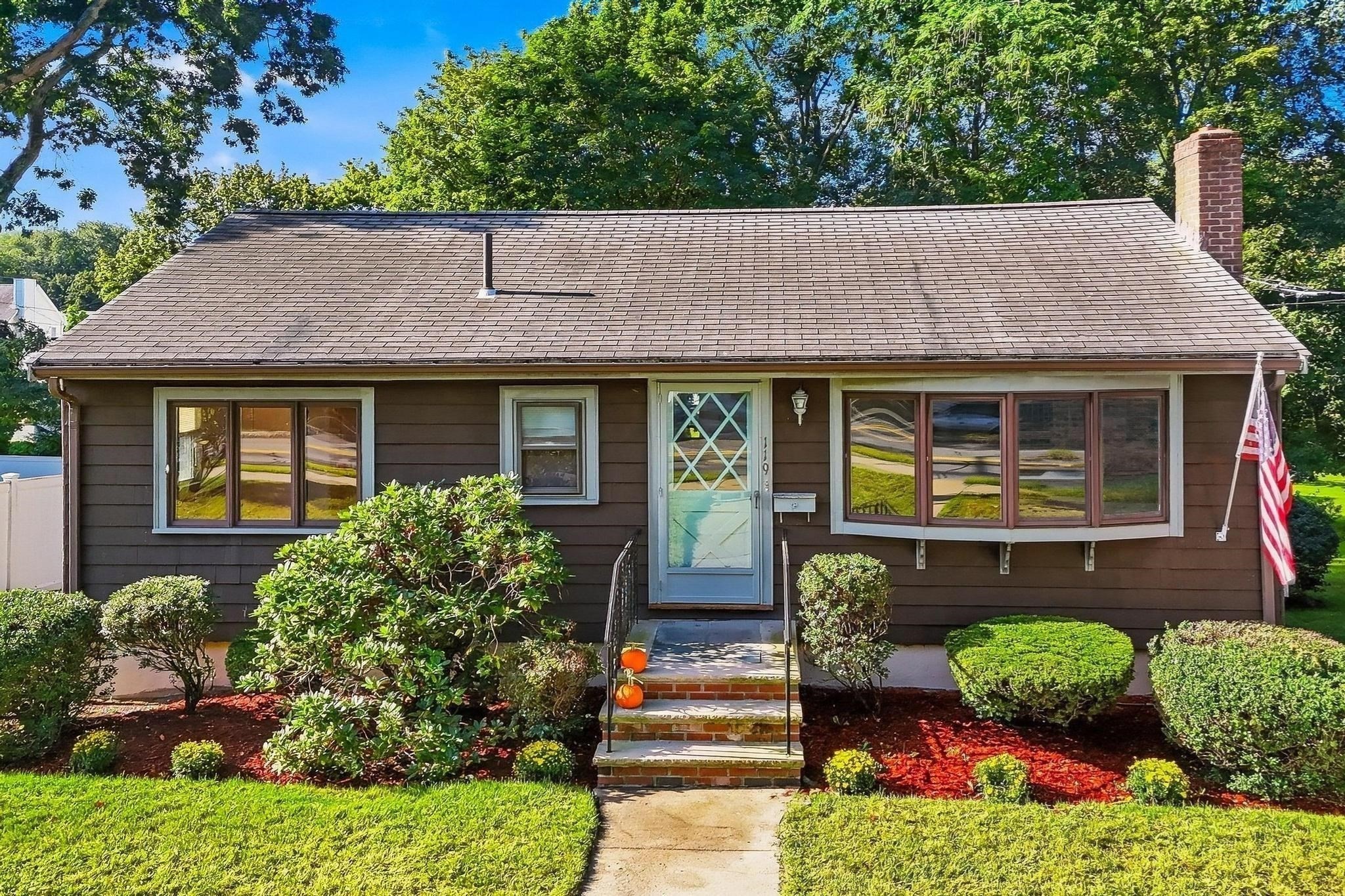119 School Street Property Photo 1