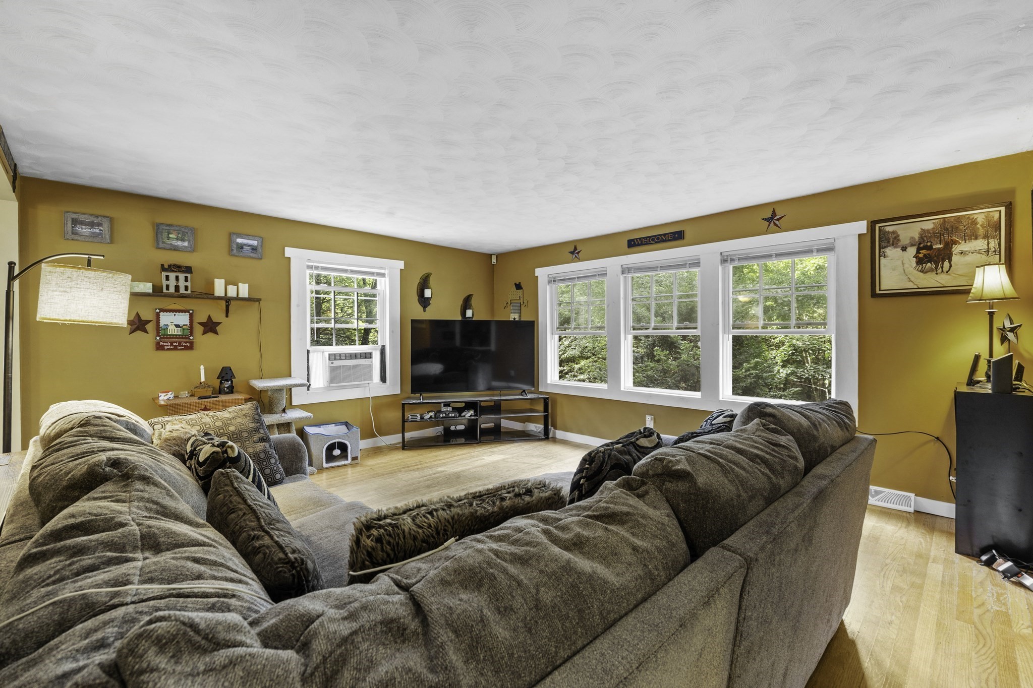 101 Wales Rd Property Photo 4