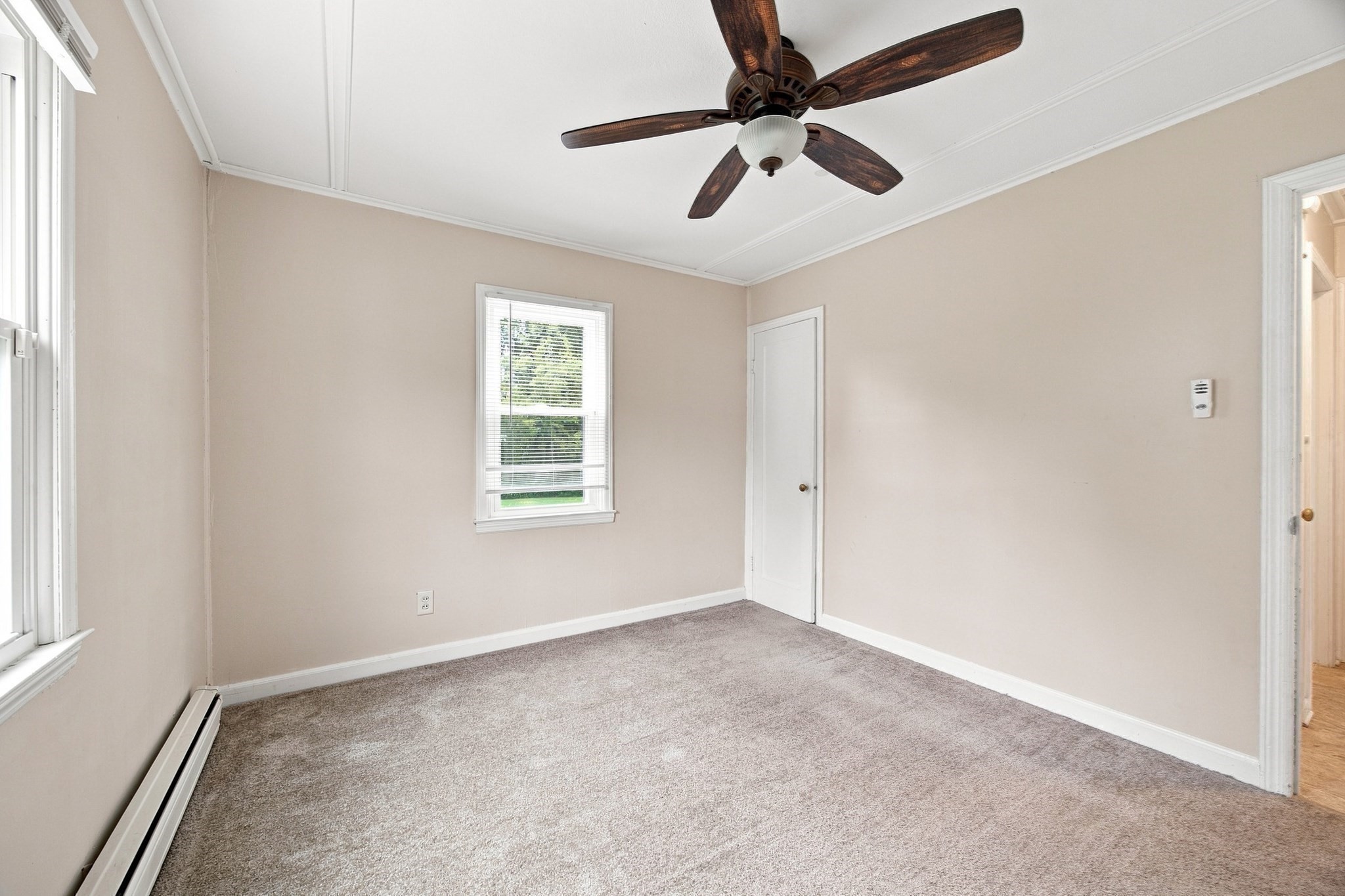 12 Park Ave Property Photo 11