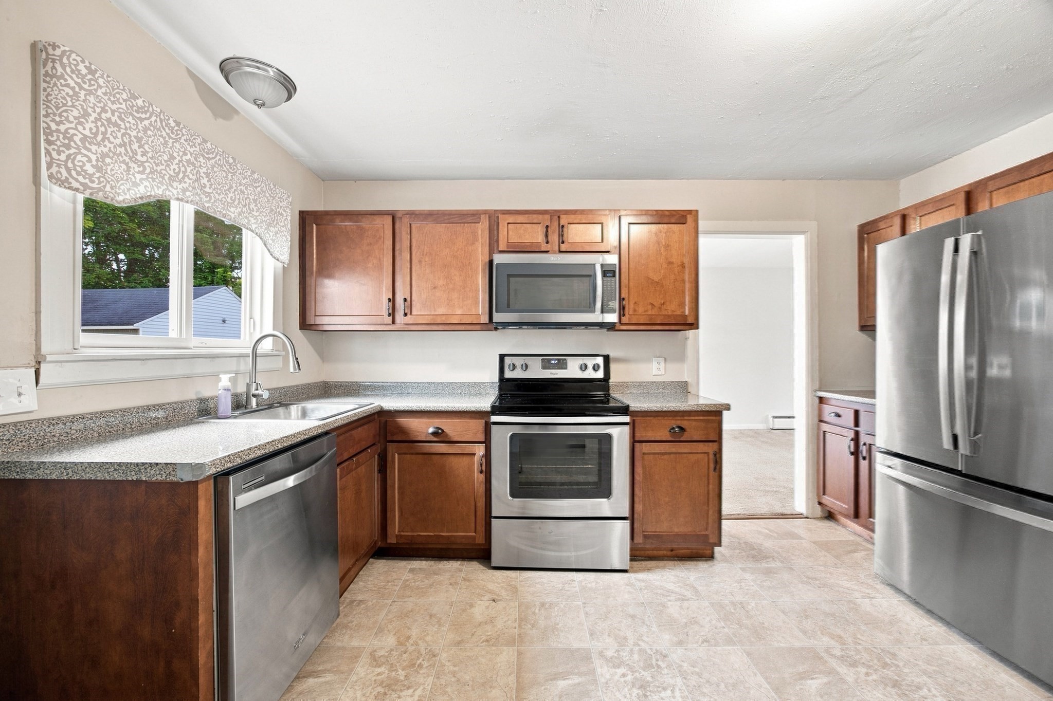 12 Park Ave Property Photo 13