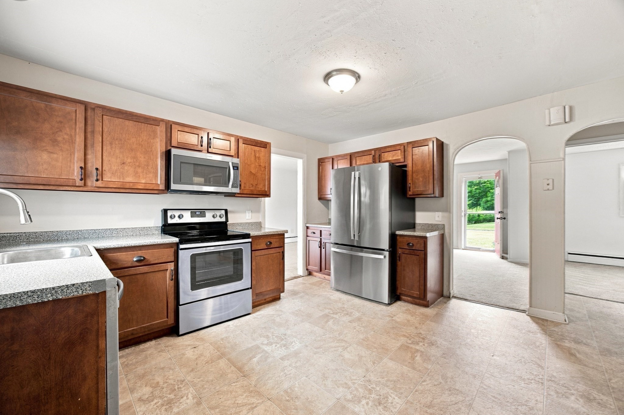 12 Park Ave Property Photo 14
