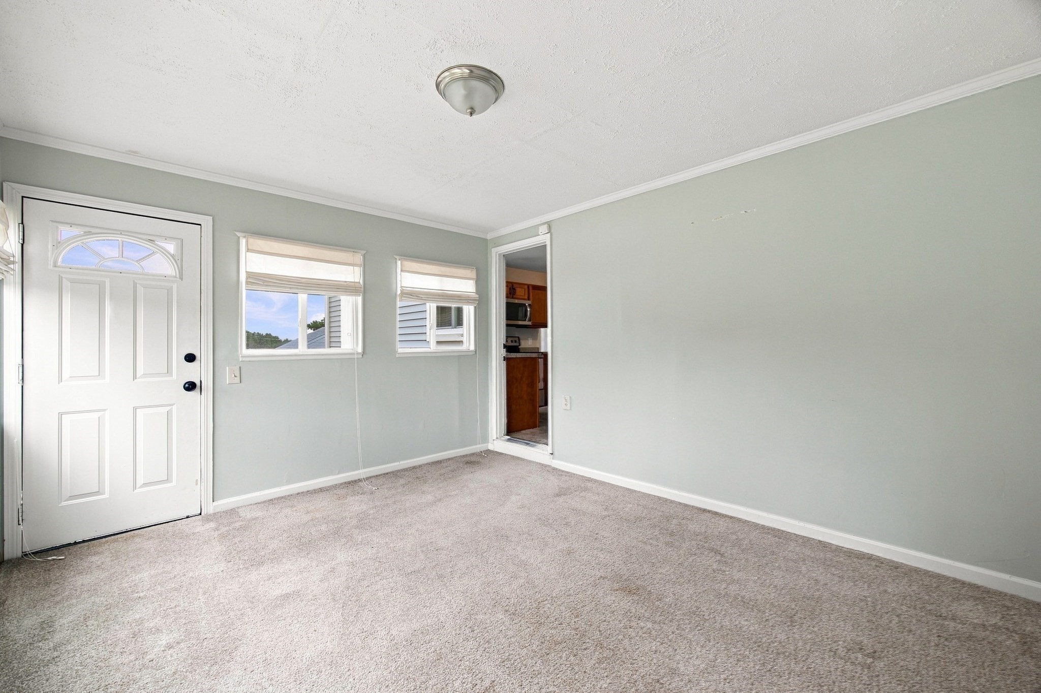 12 Park Ave Property Photo 17