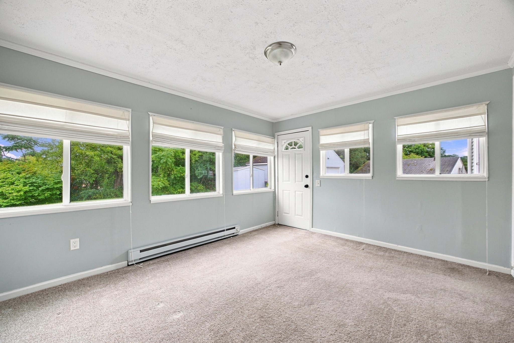12 Park Ave Property Photo 18