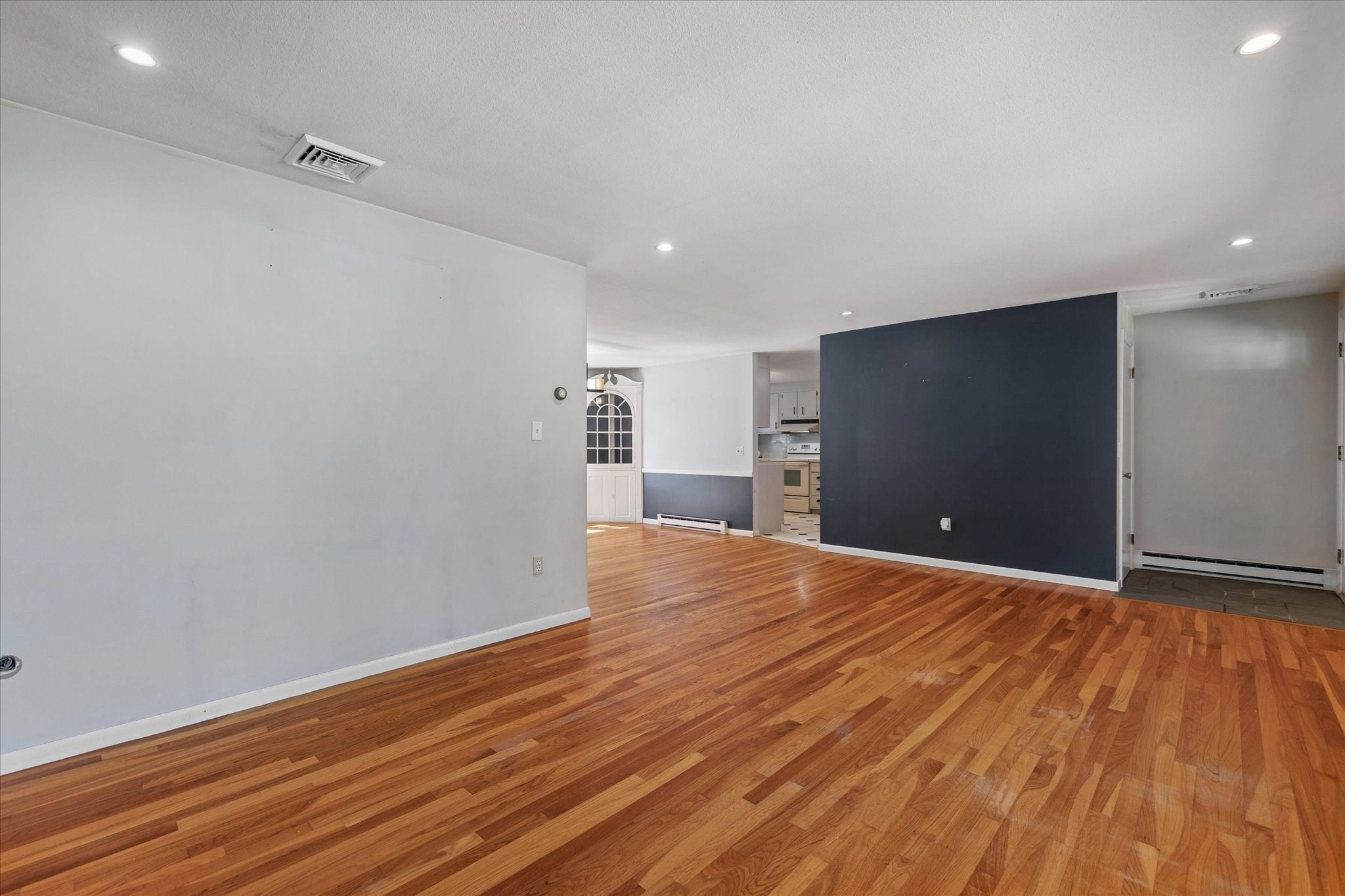 36 Barry Rd Property Photo 15