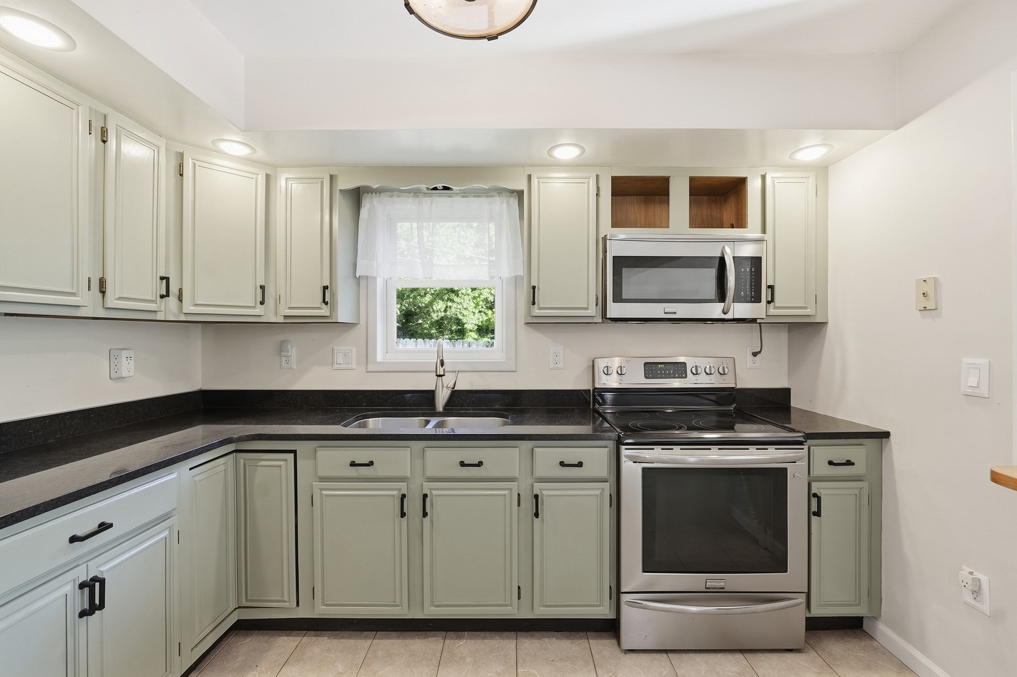 200 Wilbraham Rd Property Photo 10