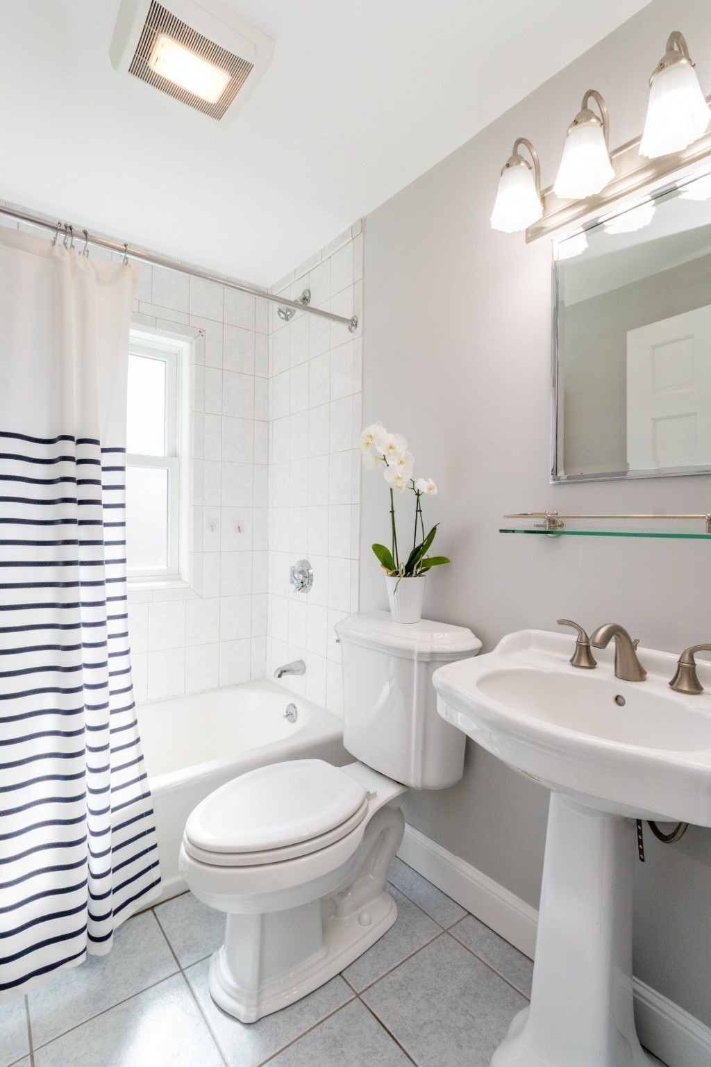 30 Colonial Avenue Property Photo 17