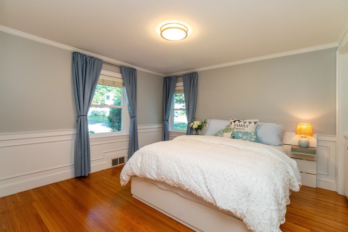 30 Colonial Avenue Property Photo 20