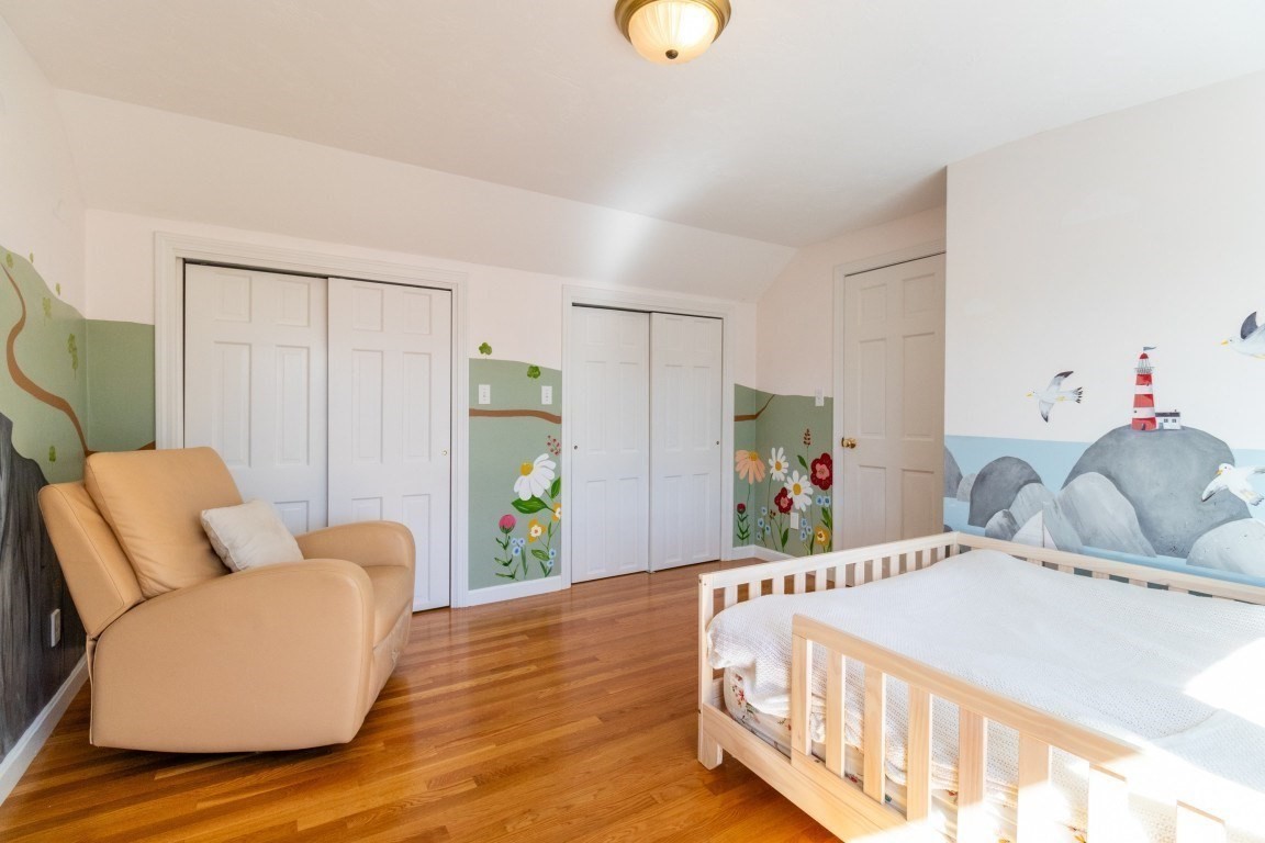 30 Colonial Avenue Property Photo 23