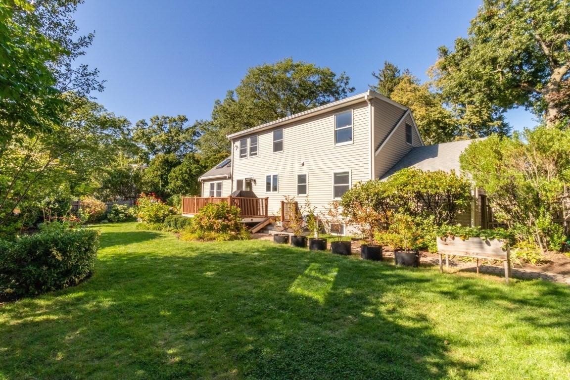30 Colonial Avenue Property Photo 33