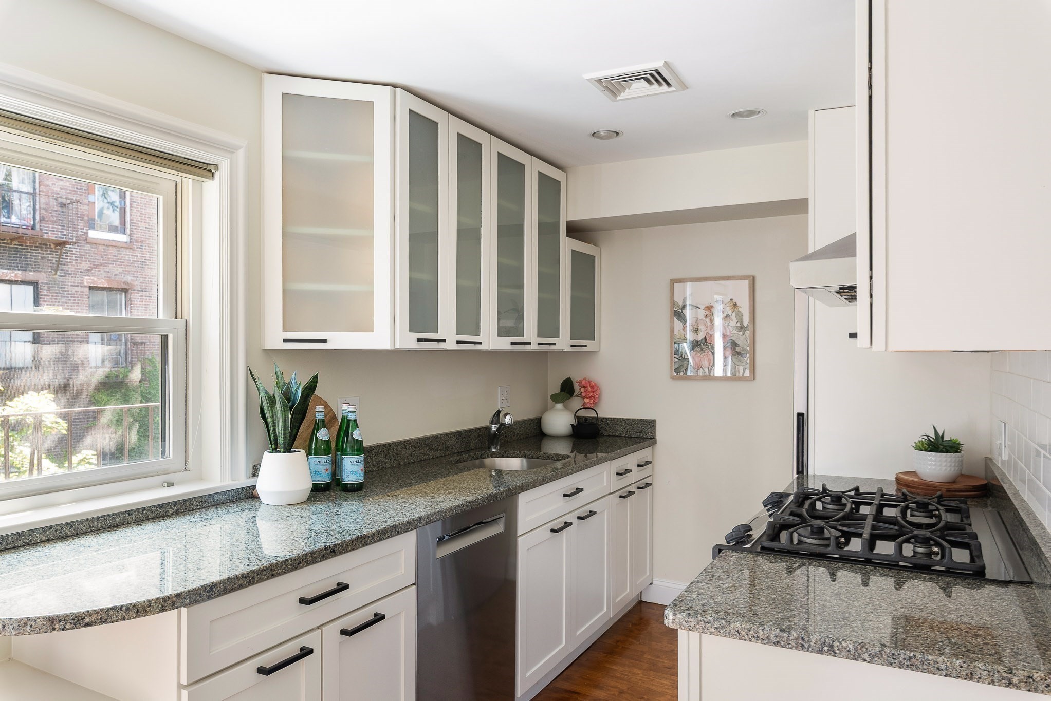 7 Ringgold St # 2 Property Photo 6