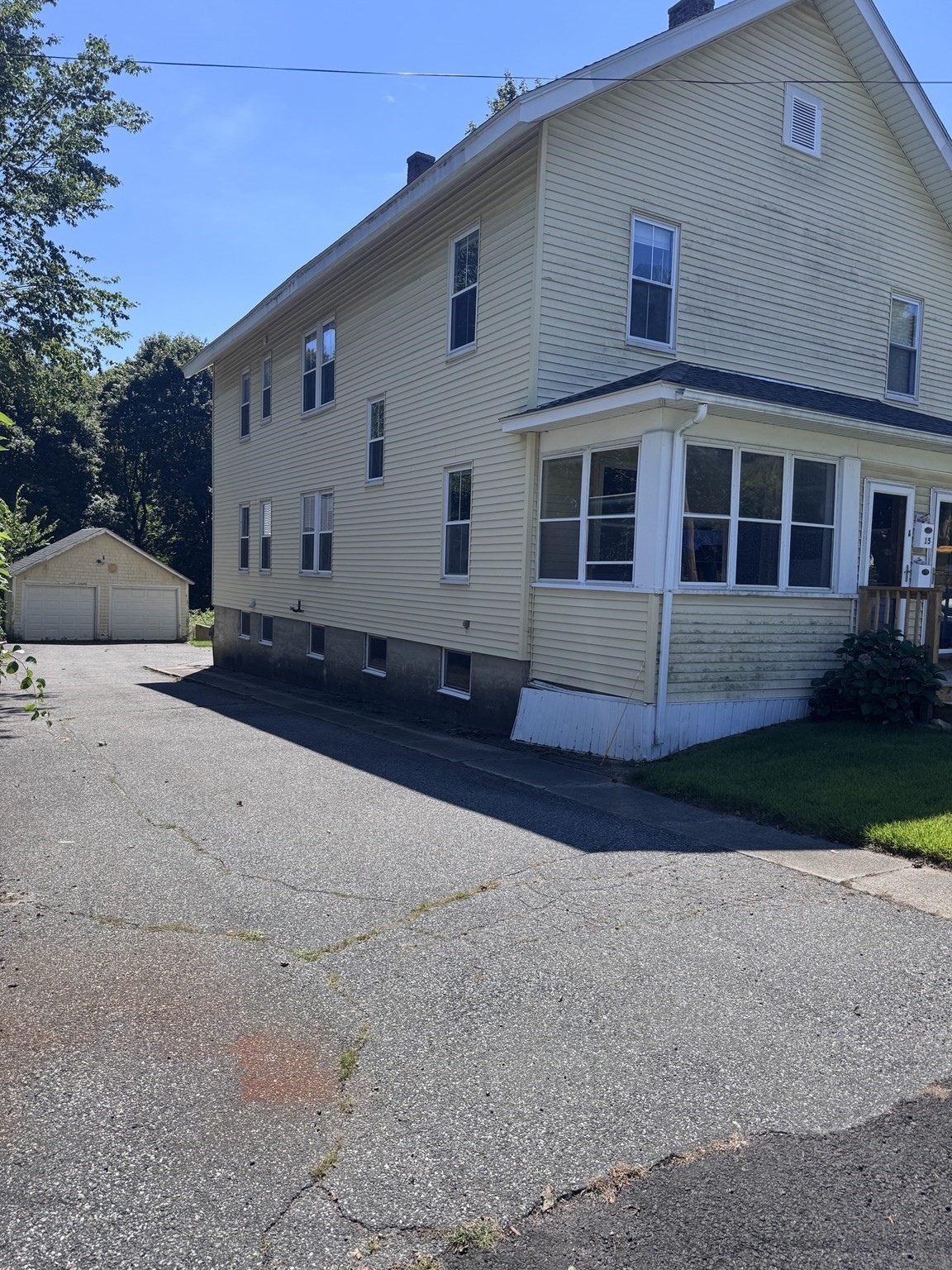 15 Mill St # A Property Photo 3