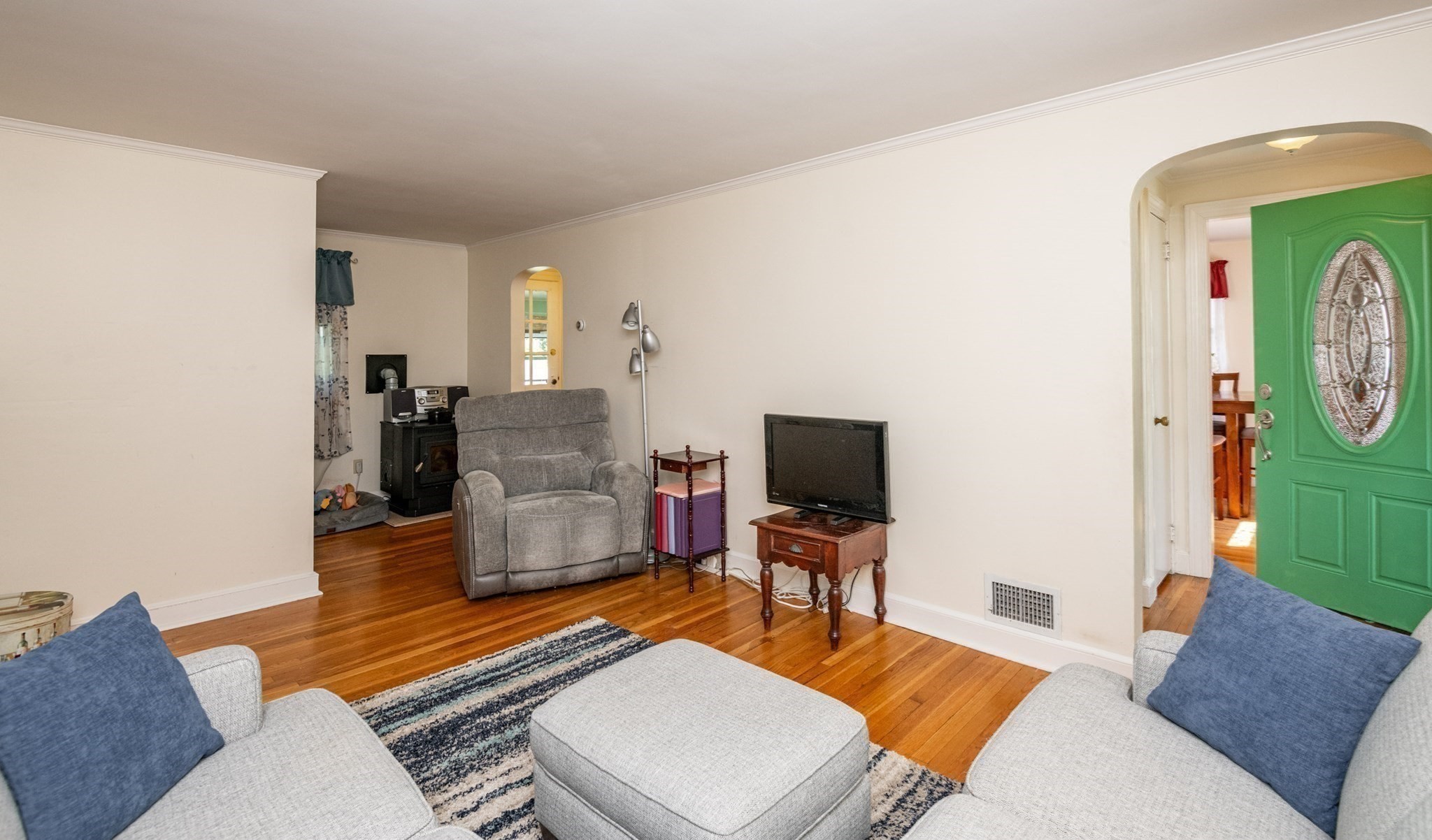 31 Eustis St. Property Photo 7