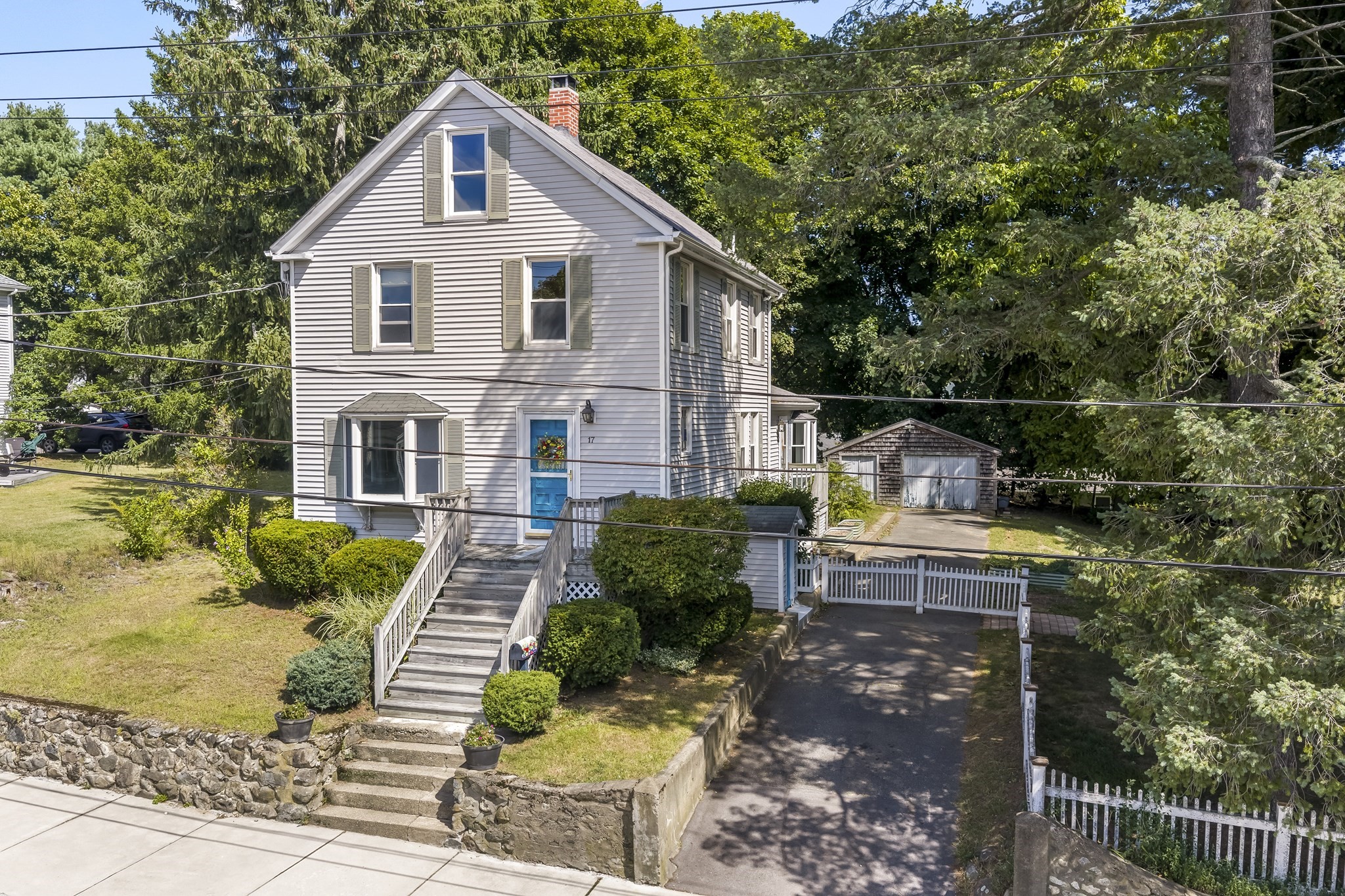 17 Fairview Ave Property Photo 1