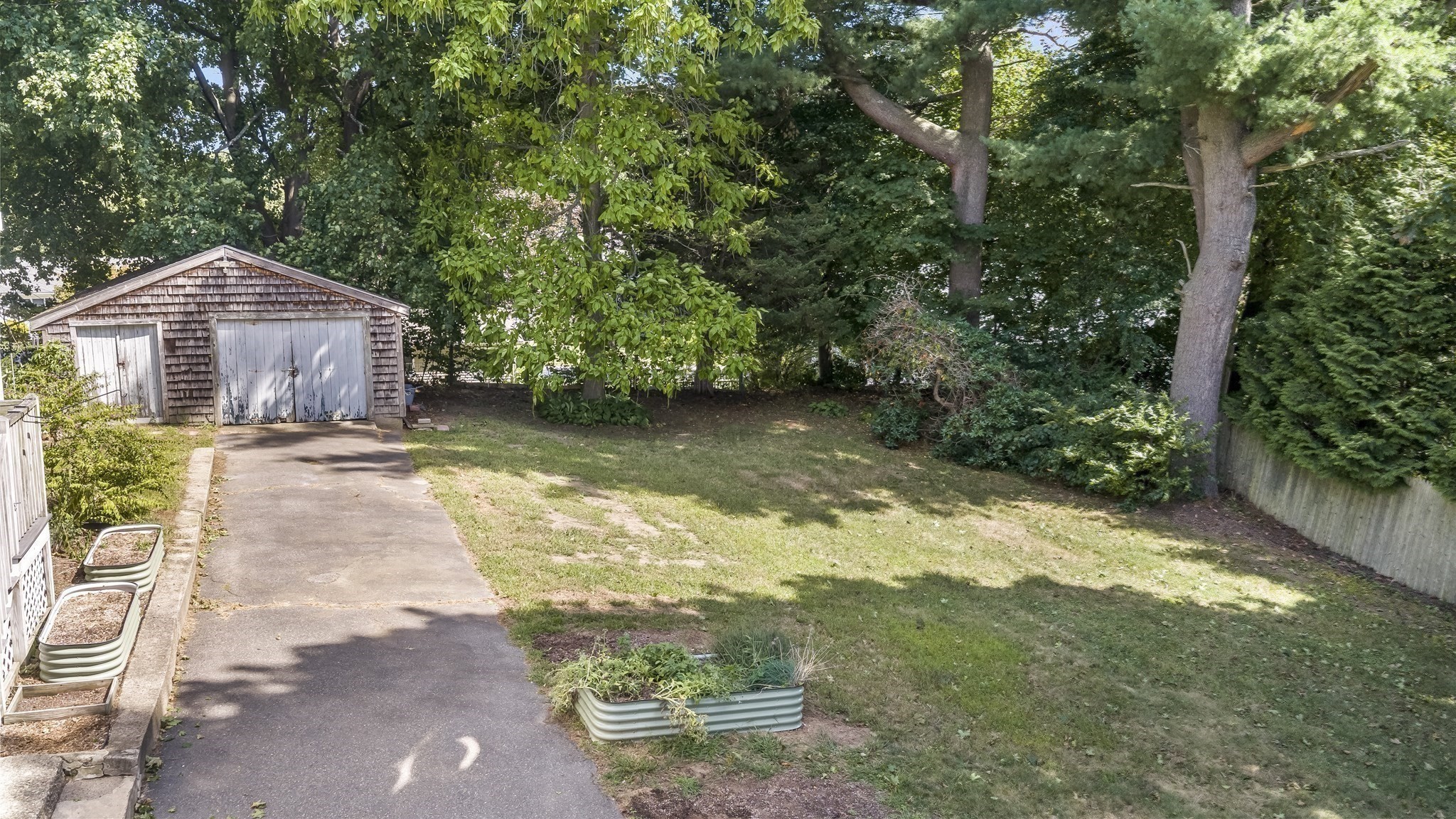 17 Fairview Ave Property Photo 6