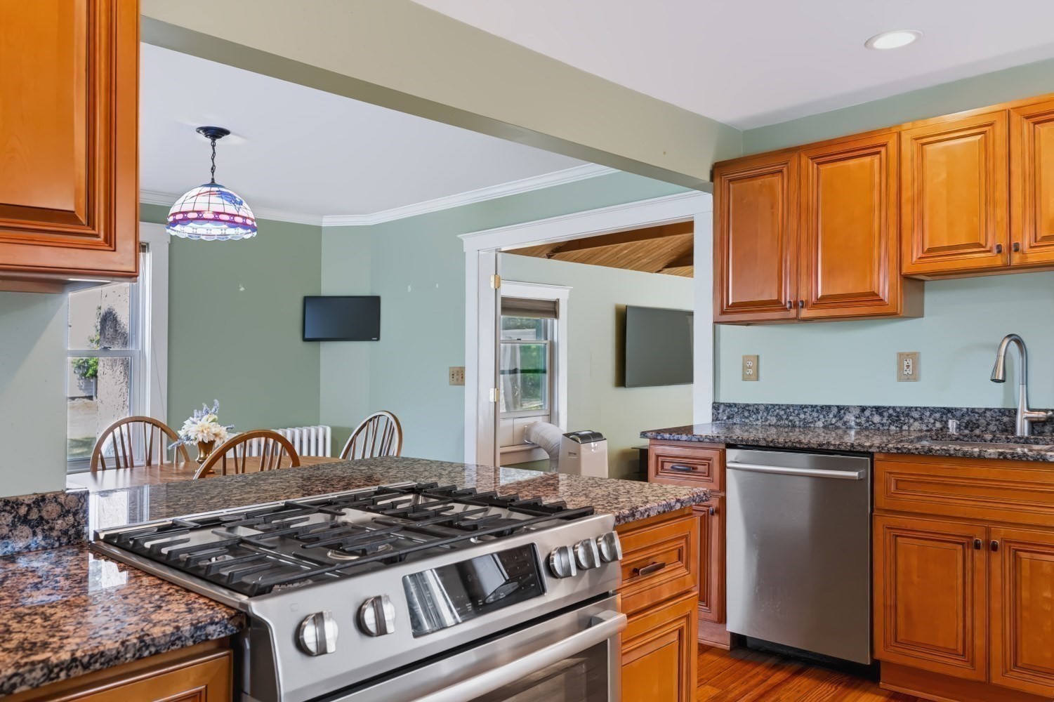 17 Fairview Ave Property Photo 19