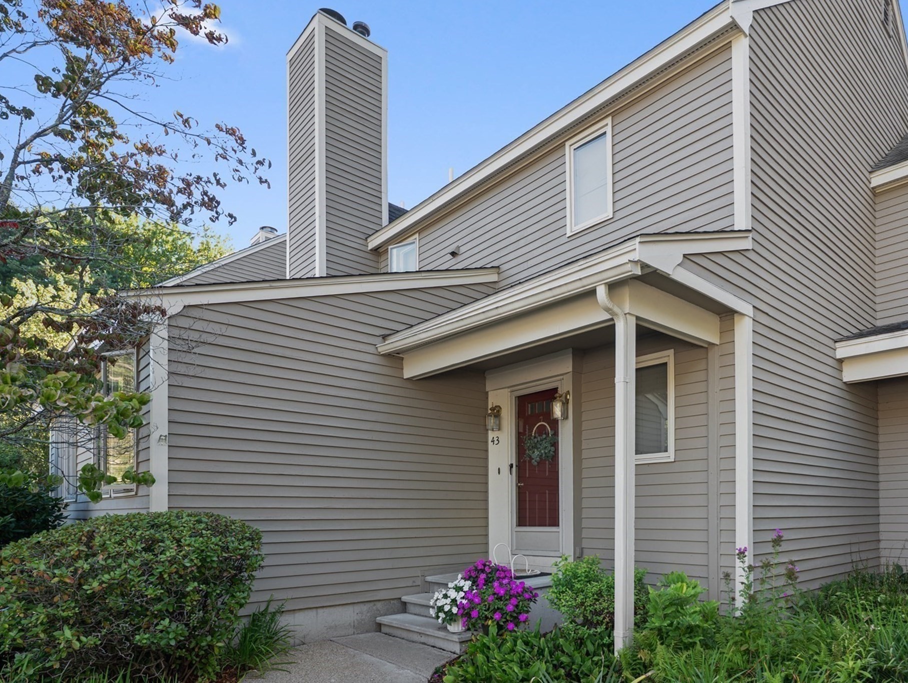 43 Brickett Hill Circle # 43 Property Photo 1