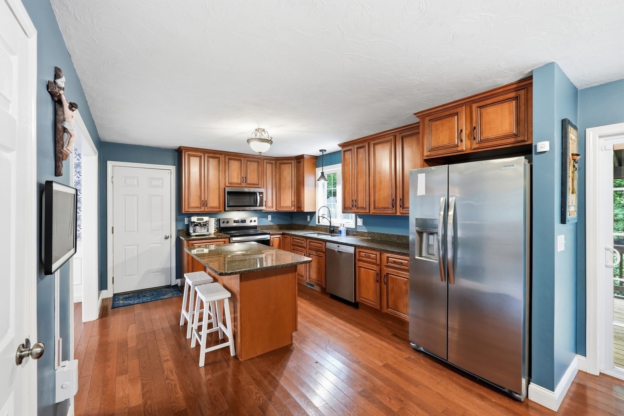 8 Erika Way Property Photo 14