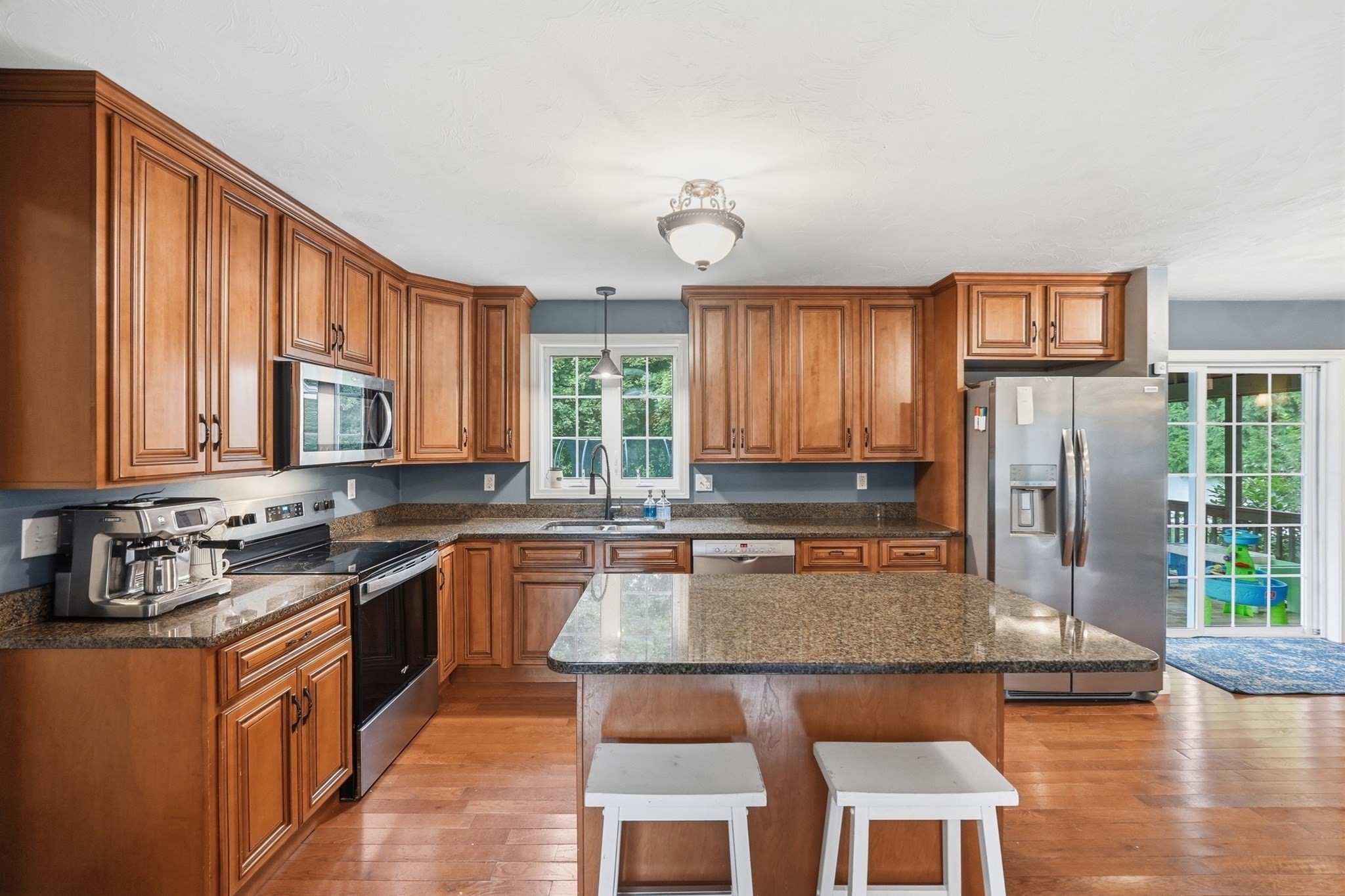 8 Erika Way Property Photo 16