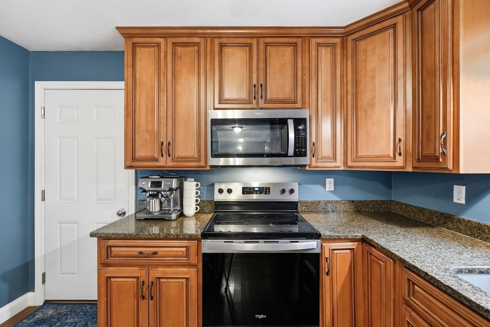 8 Erika Way Property Photo 19