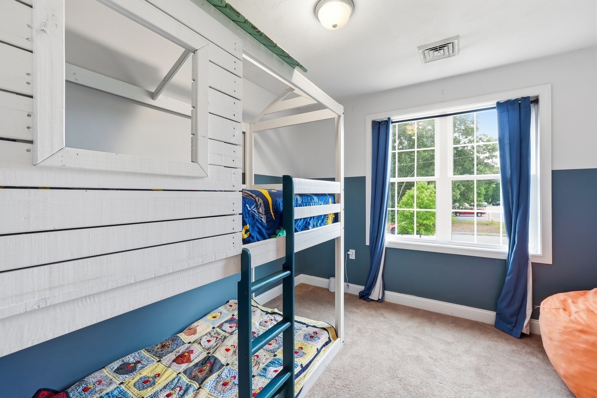 8 Erika Way Property Photo 32