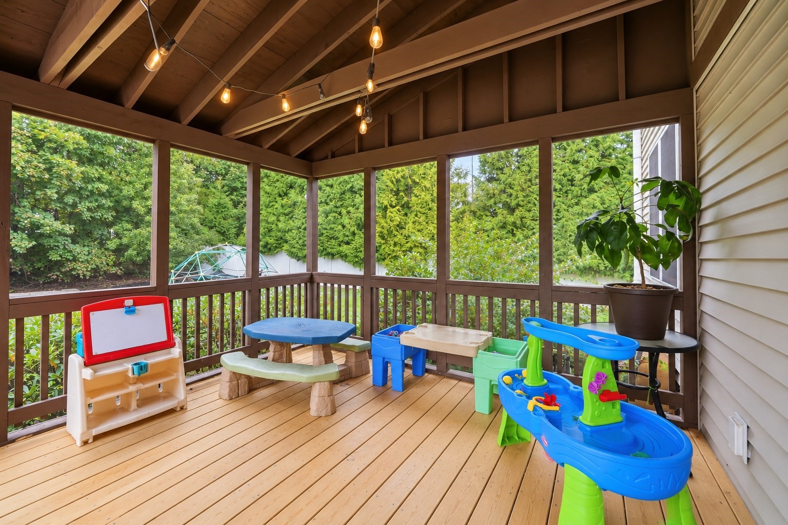 8 Erika Way Property Photo 34