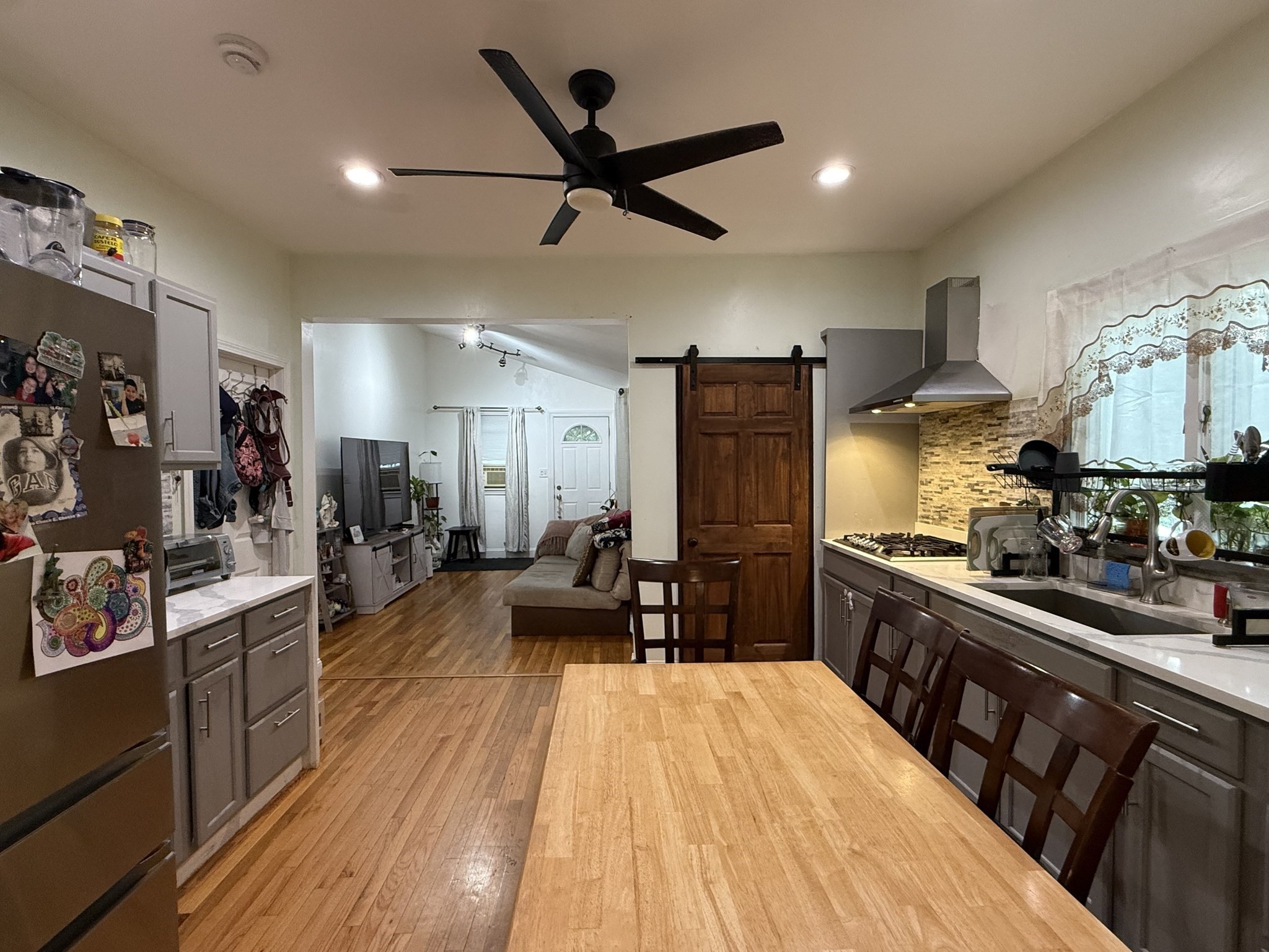 35 Cheever St. Property Photo 1